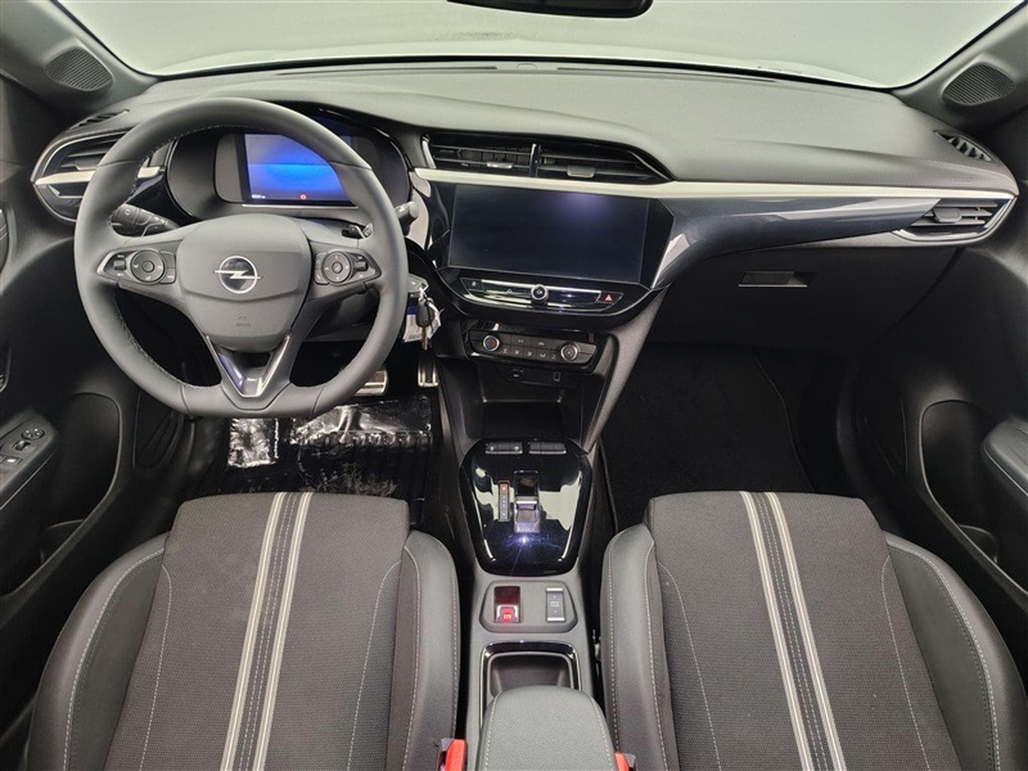 Opel Corsa 1.2 Turbo GS Line AT8 CARPLAY / FULL LED / S-CUIR (2025) - Foto 8