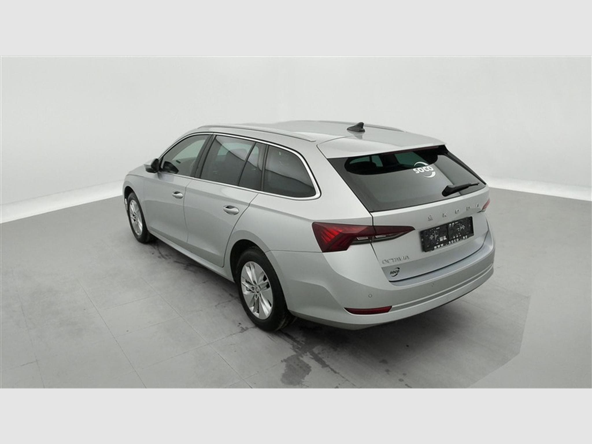 Skoda Octavia SW 1.0 TSI Clever NAVI/FULL LED/JA16/PDC (2023) - Photo 2