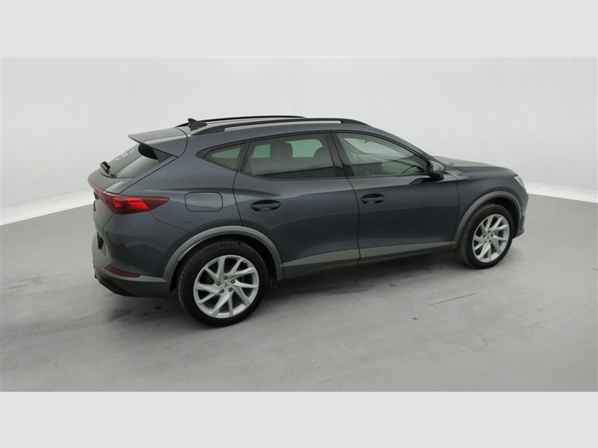 Cupra Formentor 1.4 e-Hybrid PHEV DSG NAVI / FULL LED / S-CUIR (2023) - Foto 25