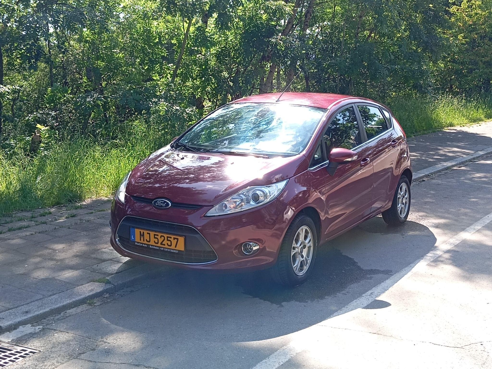 Ford Fiesta 1.4 (2010) - Photo 1