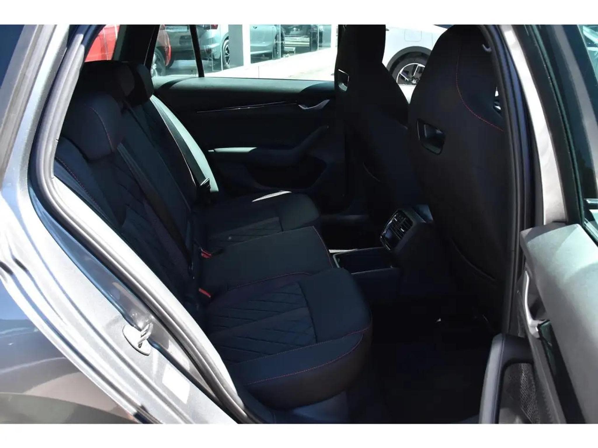 Skoda Octavia (2025) - Foto 8