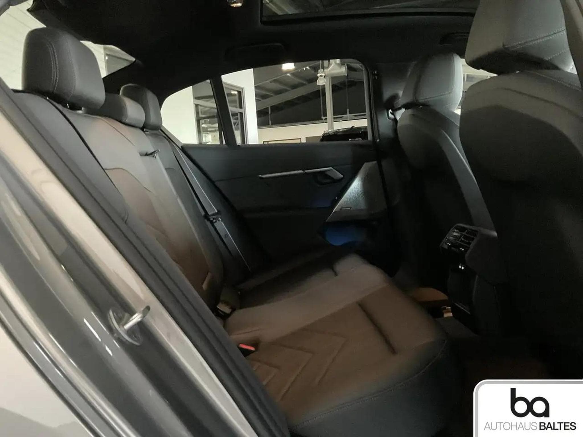 BMW 540 (2026) - Photo 8