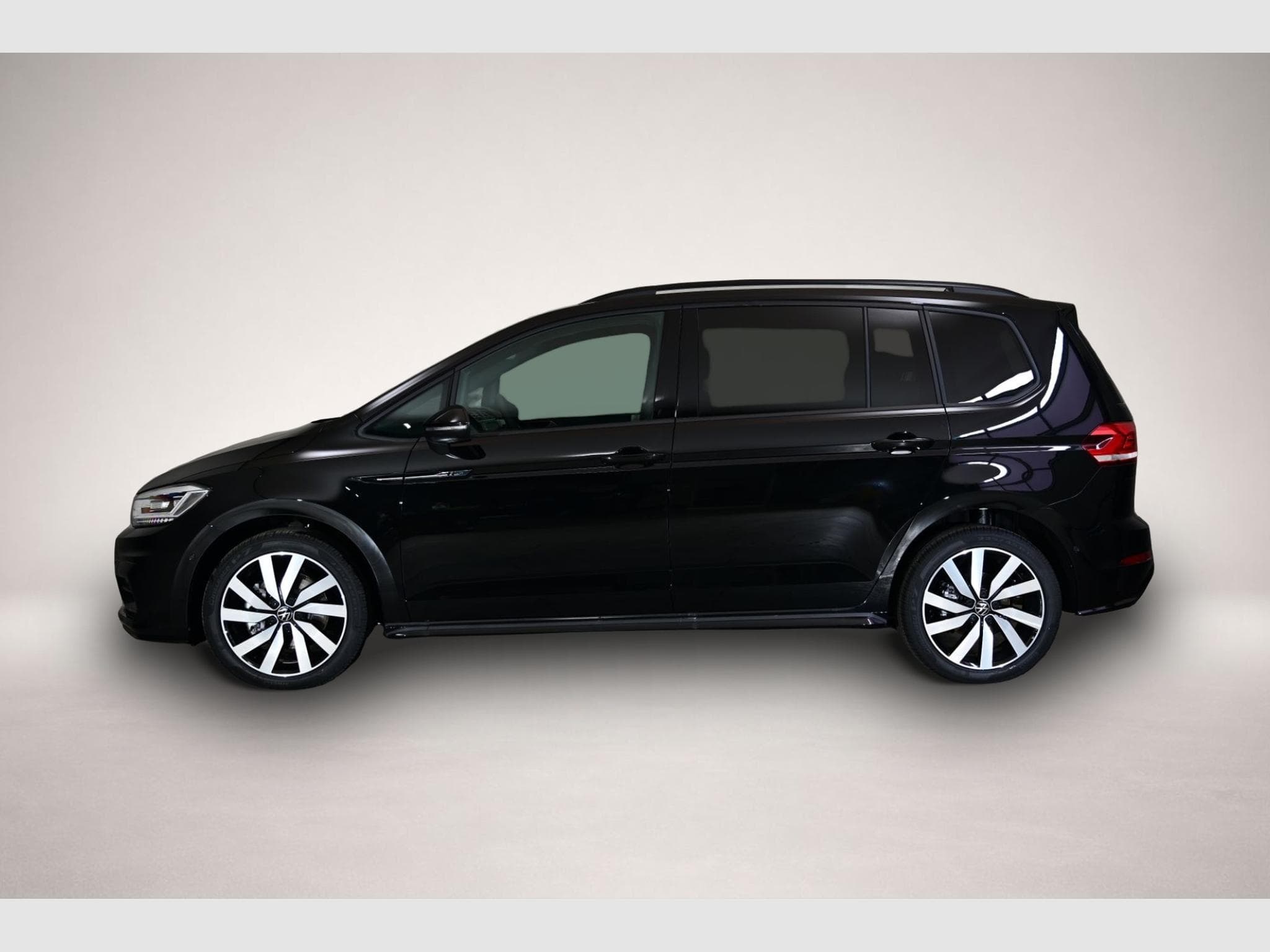 VW Touran (2026) - Photo 2