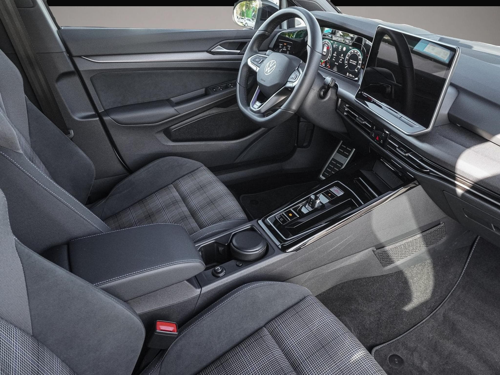 VW Golf (2026) - Photo 6
