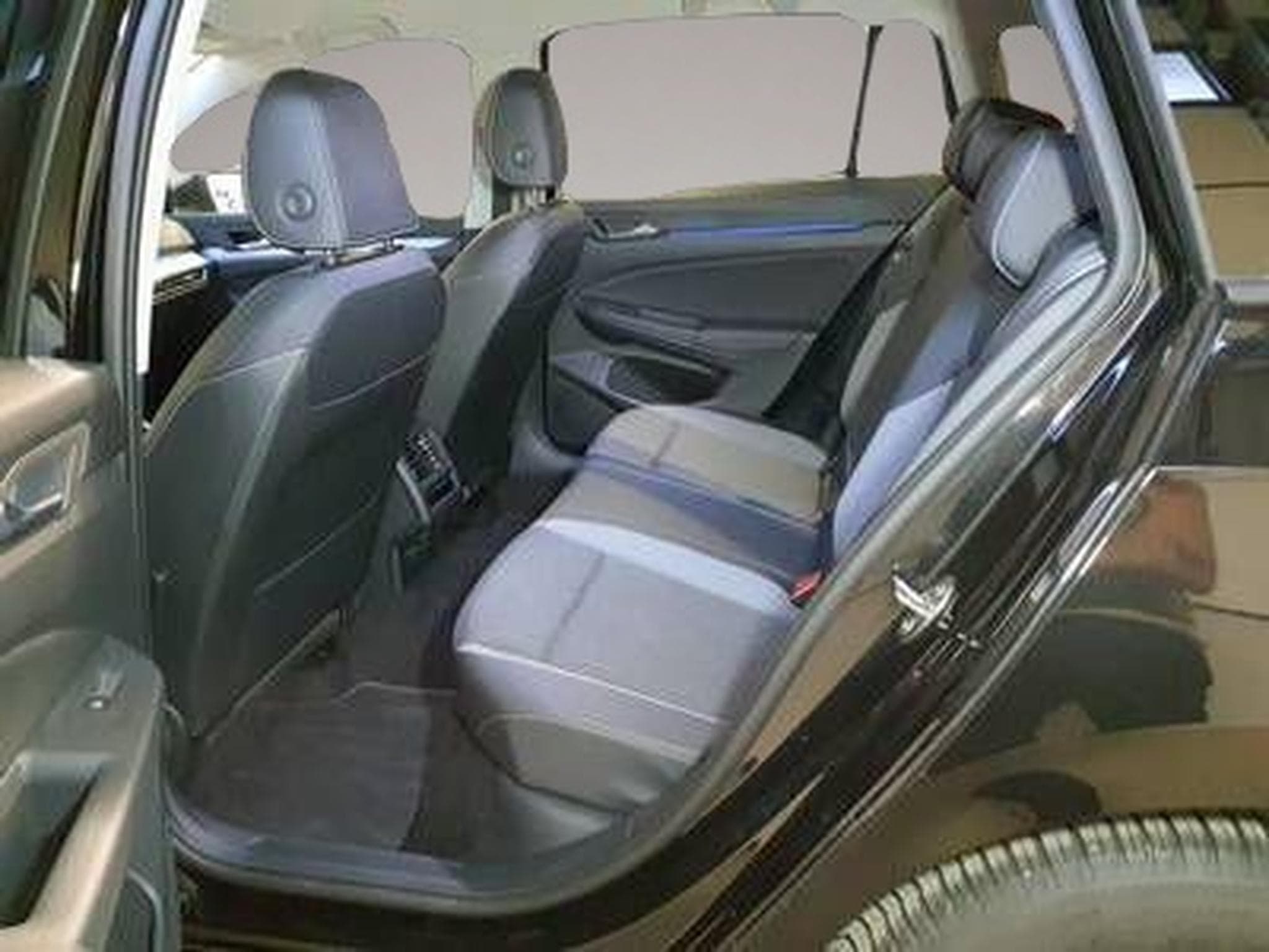VW Golf (2025) - Foto 4