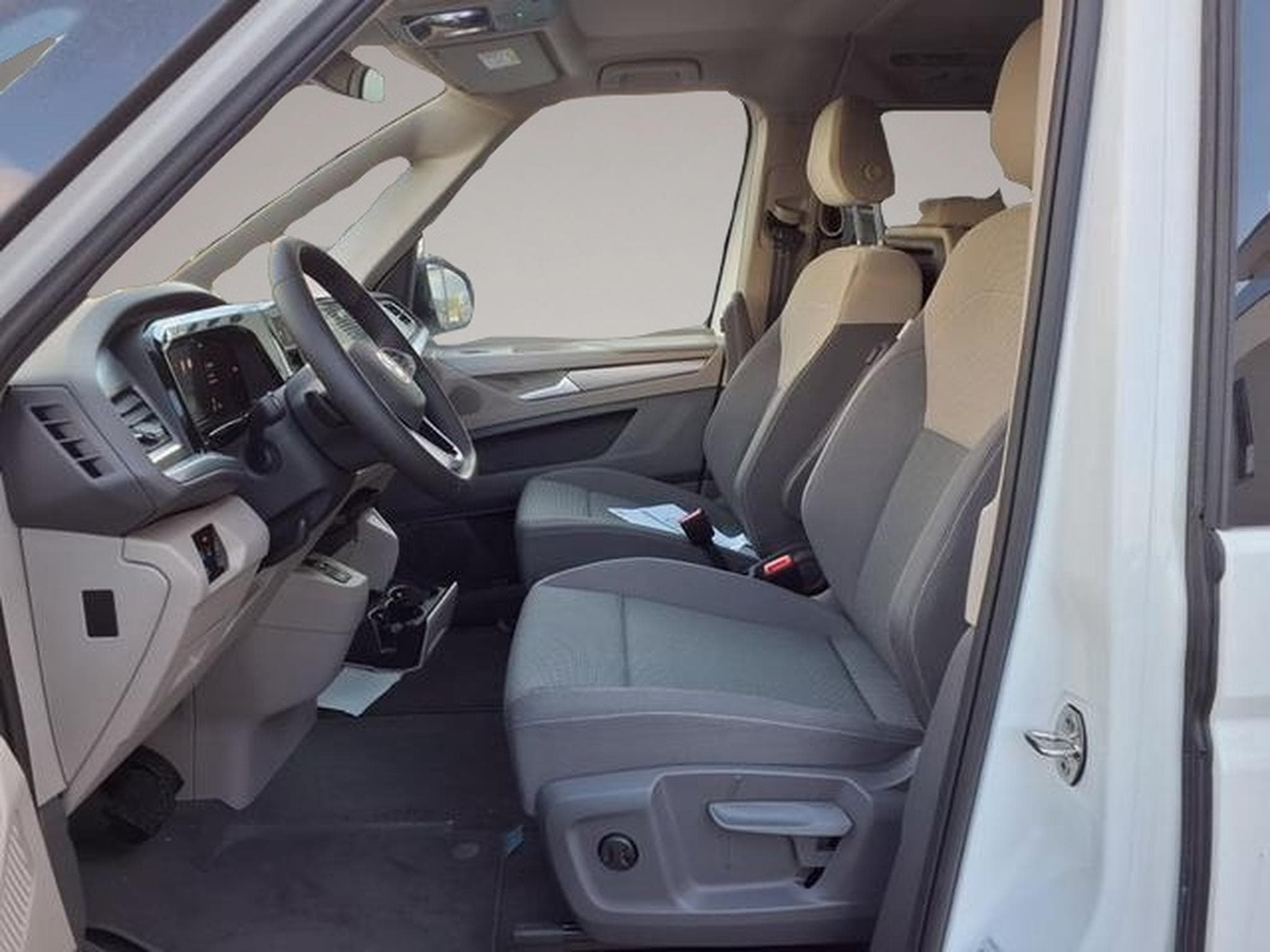 VW Multivan (2026) - Photo 5