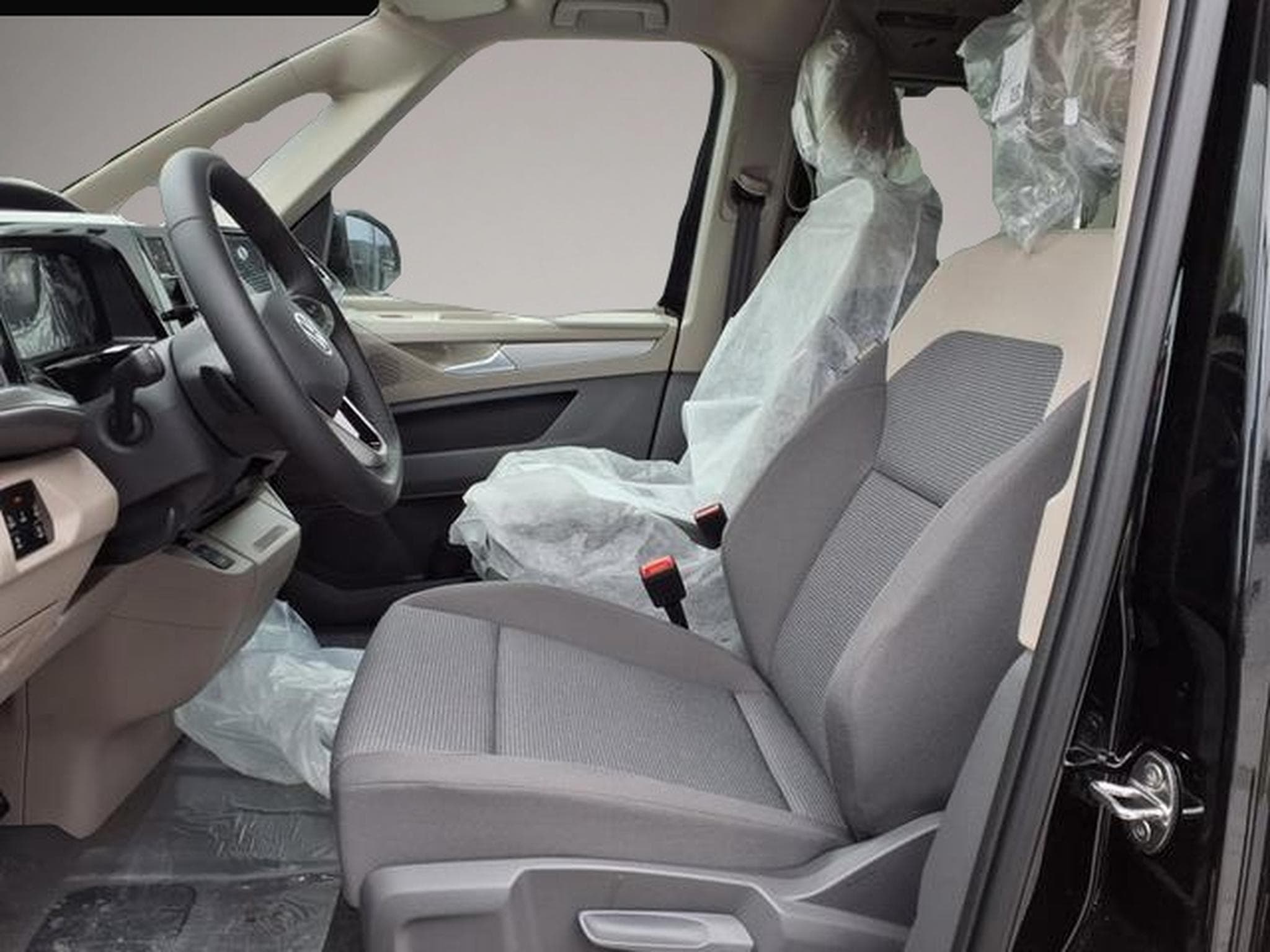VW Multivan (2026) - Photo 5