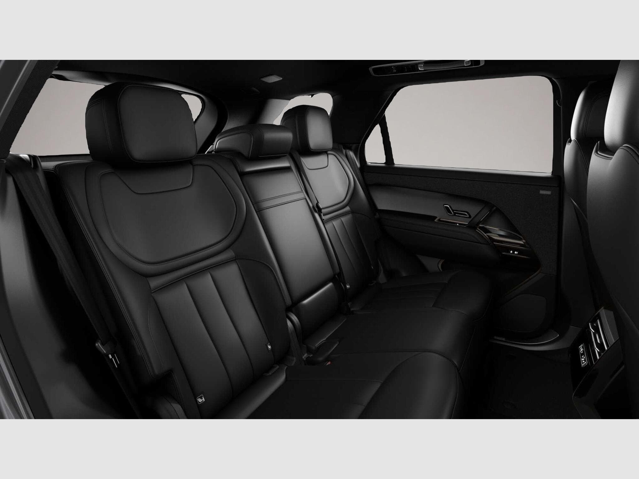 Land-Rover Discovery Sport (2026) - Photo 3