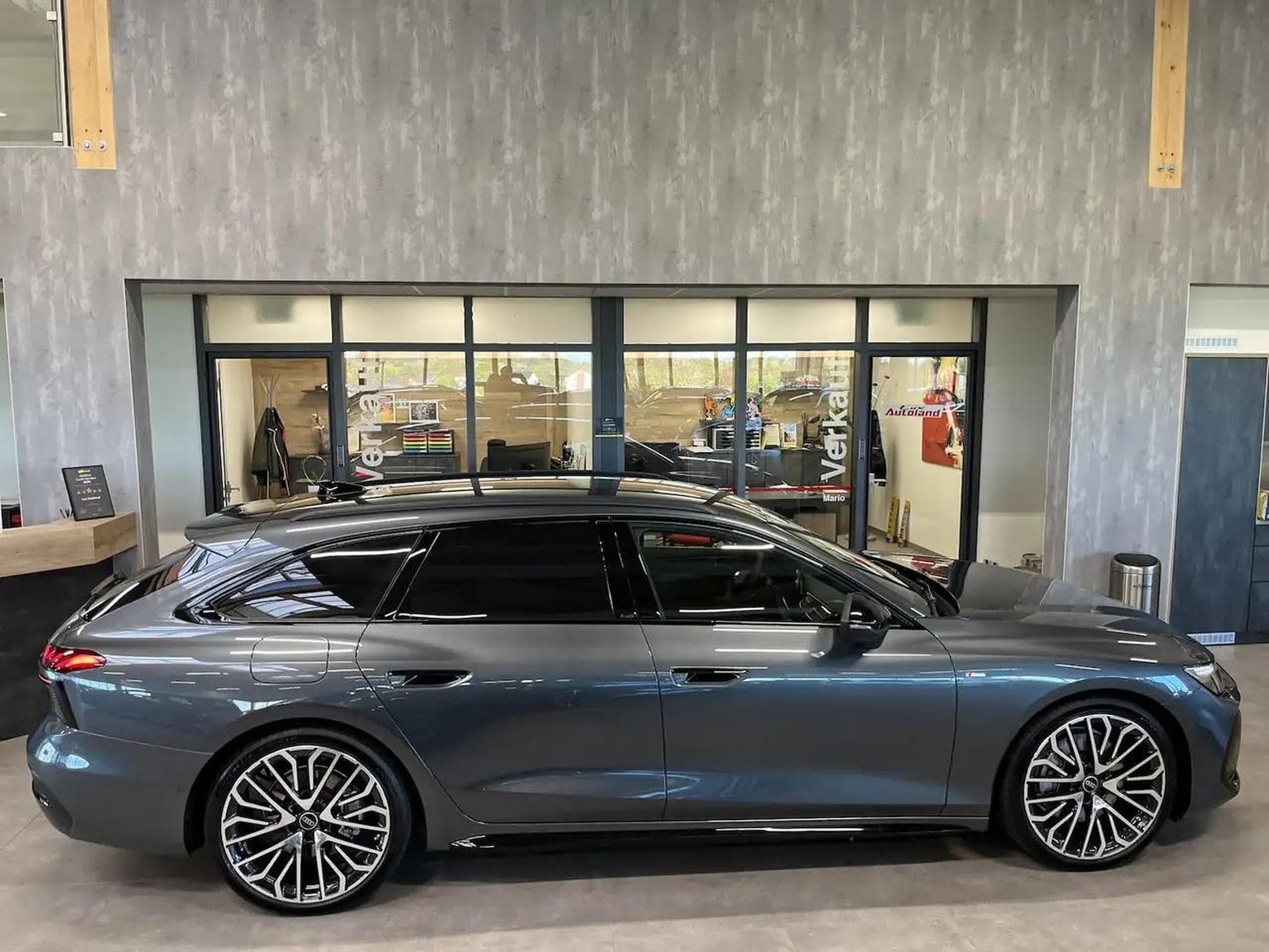Audi A6 (2025) - Photo 2