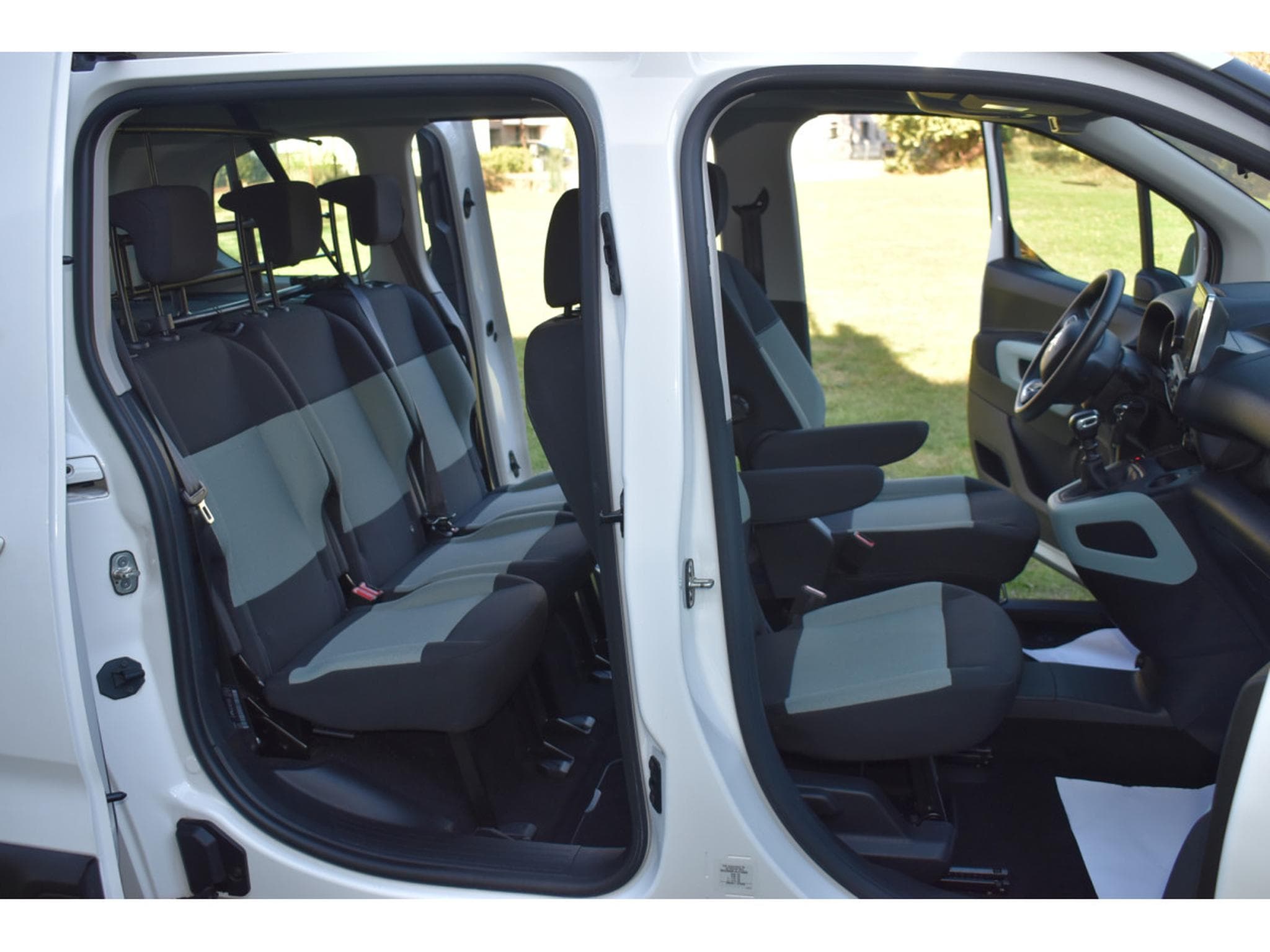 Citroën Berlingo Multispace 110 5 places 41000km Etat neuf (2019) - Photo 8