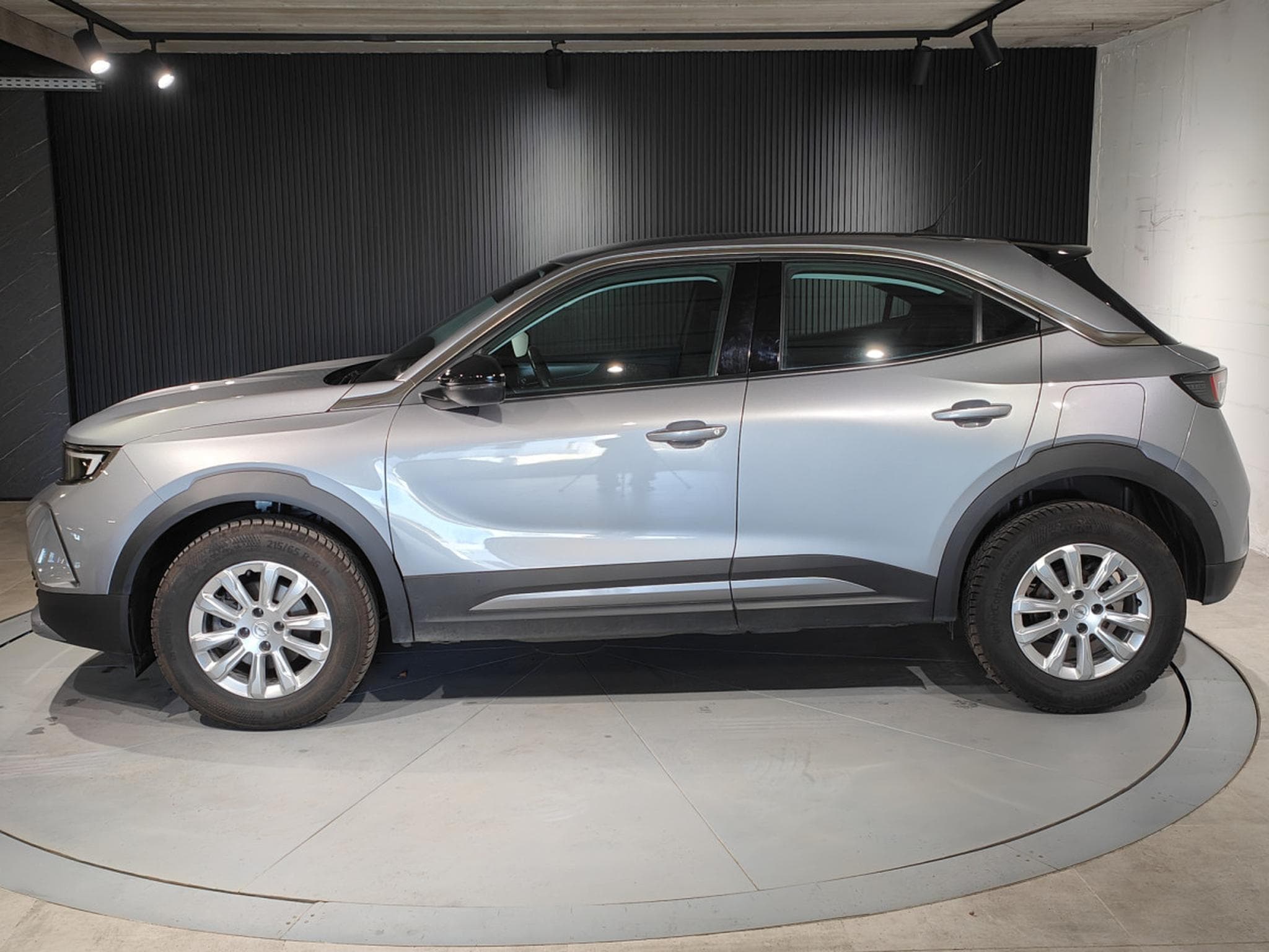 Opel Mokka 1.5 TURBO D BLUETOOTH CAMERA RADAR ARR PHARES AUTO (2022) - Photo 4