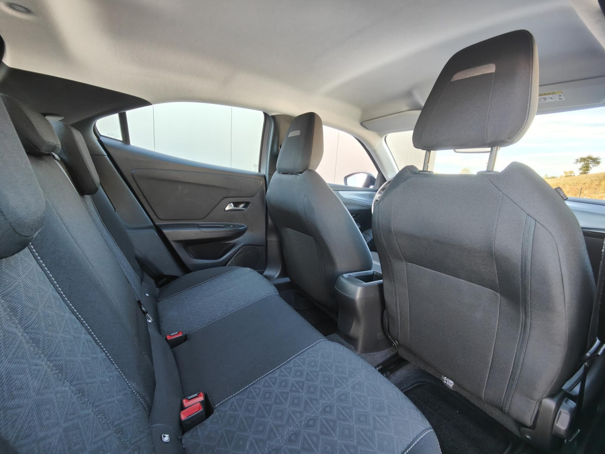 Opel Mokka 1.5 TURBO D BLUETOOTH CAMERA RADAR ARR PHARES AUTO (2022) - Photo 8
