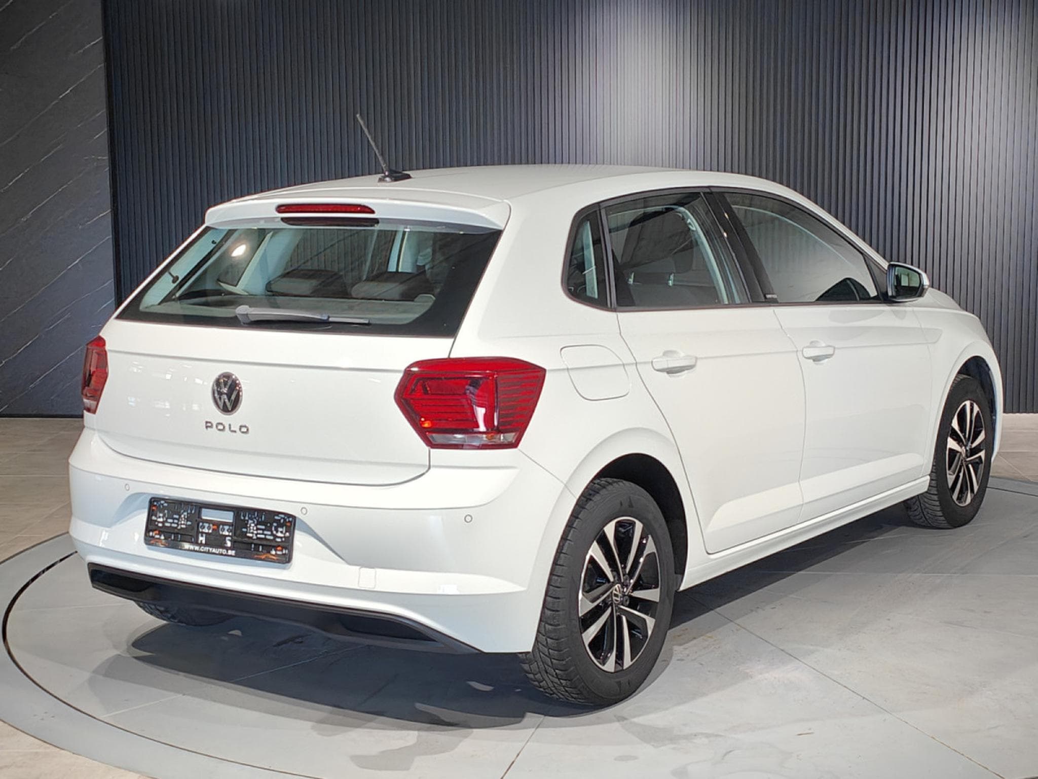 VW Polo 1.0i UNITED CARPLAY BLUETOOH RADAR AV ET ARR JANTES ALU (2021) - Photo 3