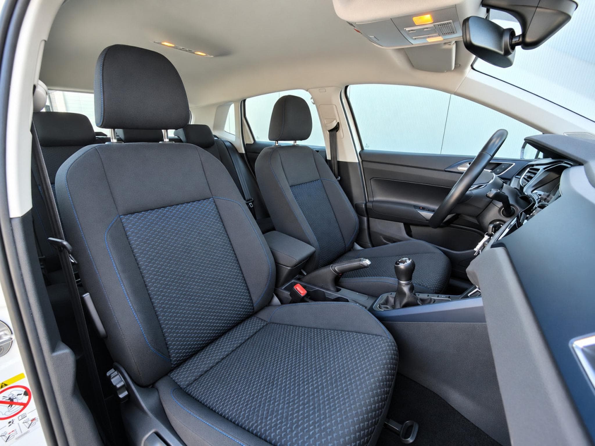 VW Polo 1.0i UNITED CARPLAY BLUETOOH RADAR AV ET ARR JANTES ALU (2021) - Photo 7