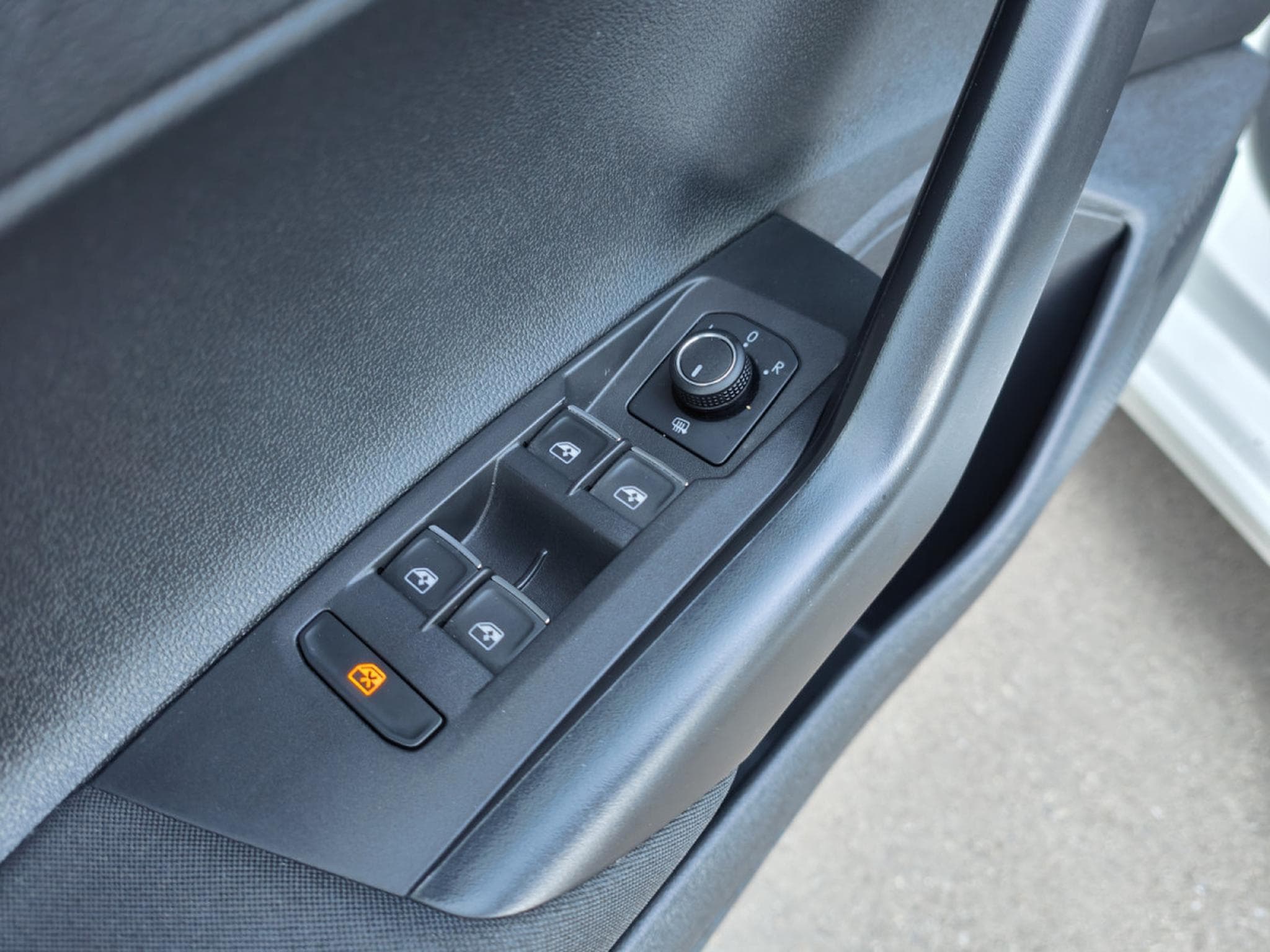 VW Polo 1.0i UNITED CARPLAY BLUETOOH RADAR AV ET ARR JANTES ALU (2021) - Photo 12