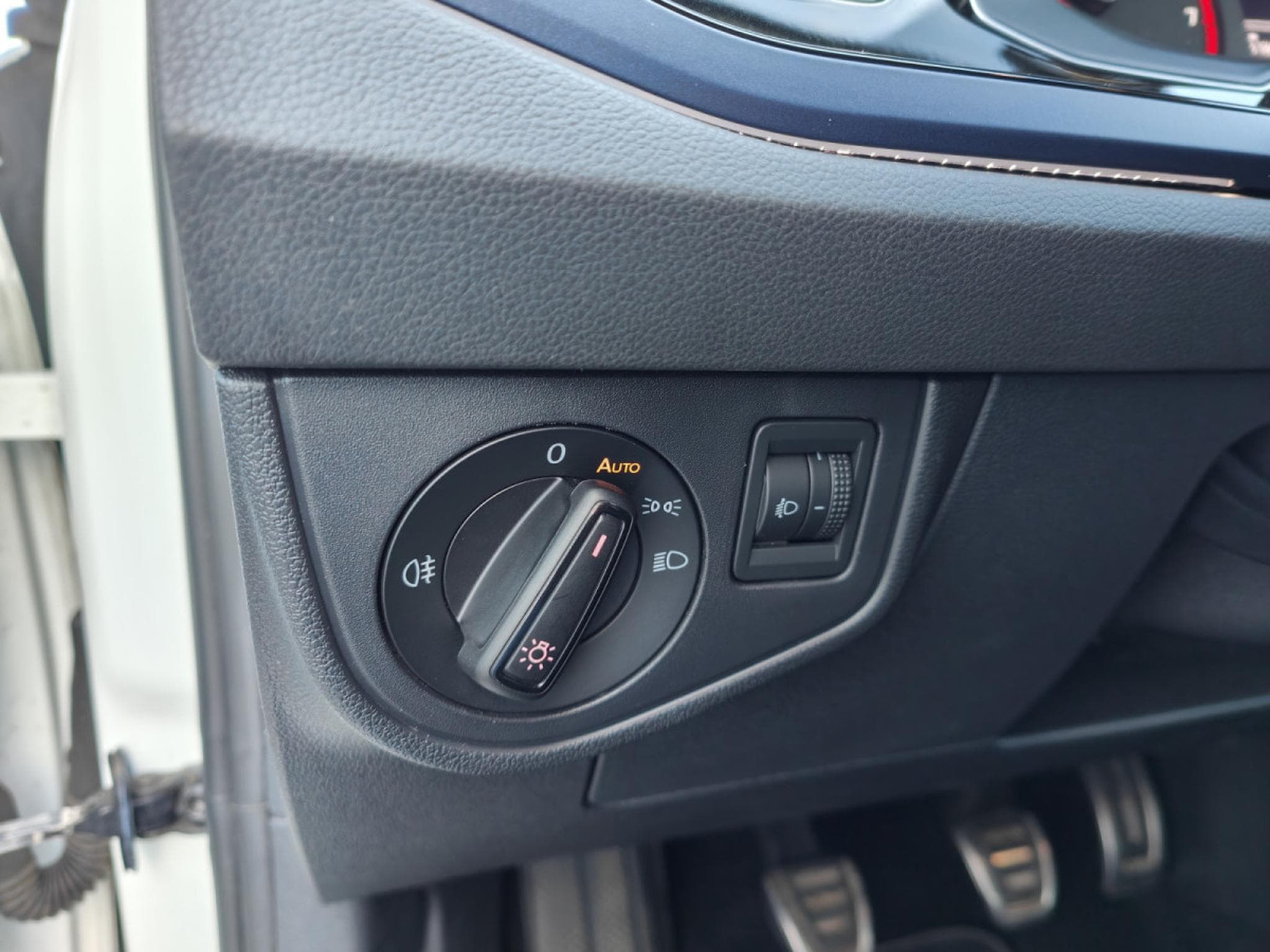 VW Polo 1.0i UNITED CARPLAY BLUETOOH RADAR AV ET ARR JANTES ALU (2021) - Photo 21