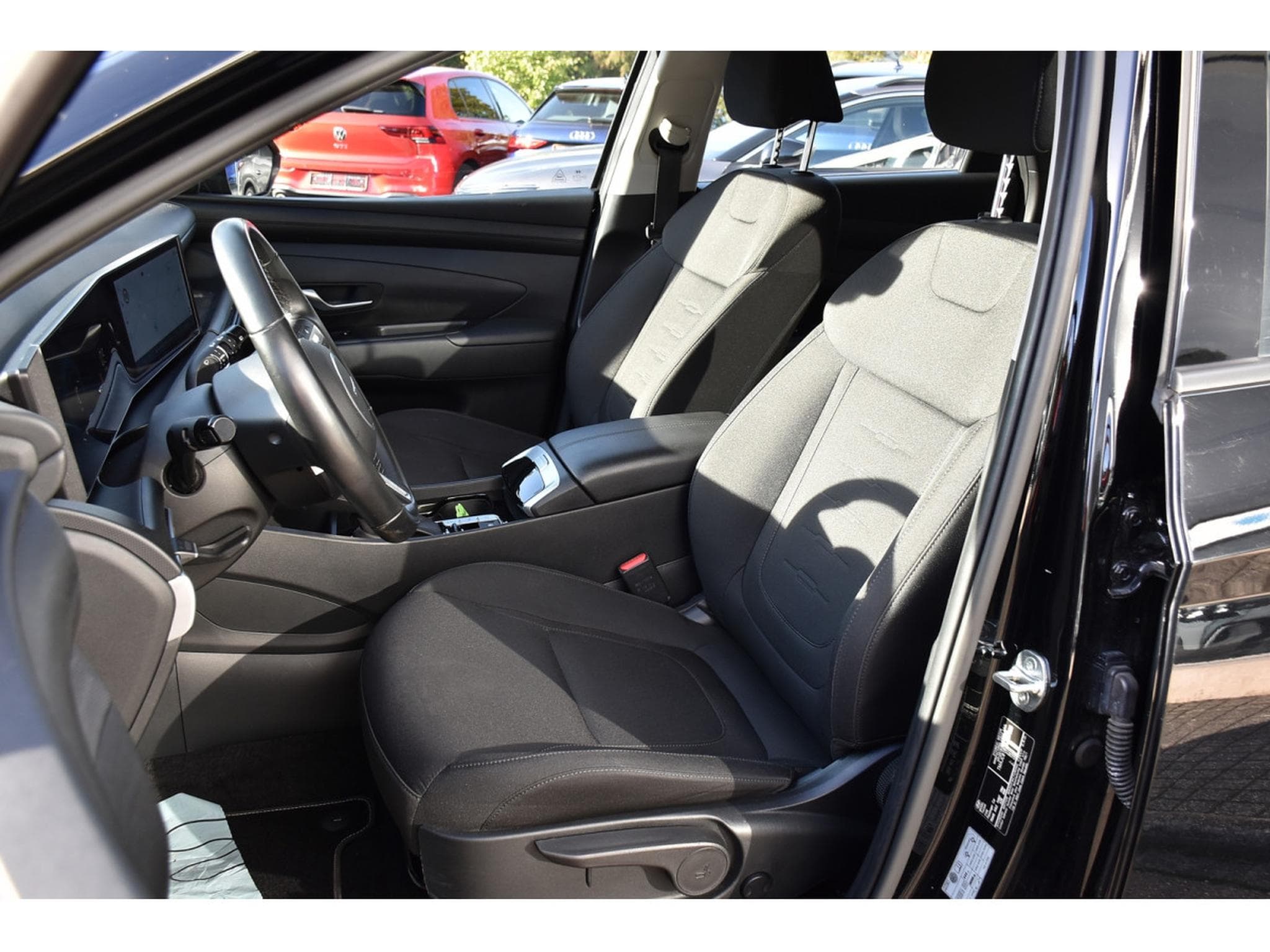 Hyundai Tucson 1.6 T-GDI MHEV Trend DCT LANE BLIS GPS CAM KEYLESS (2024) - Photo 6