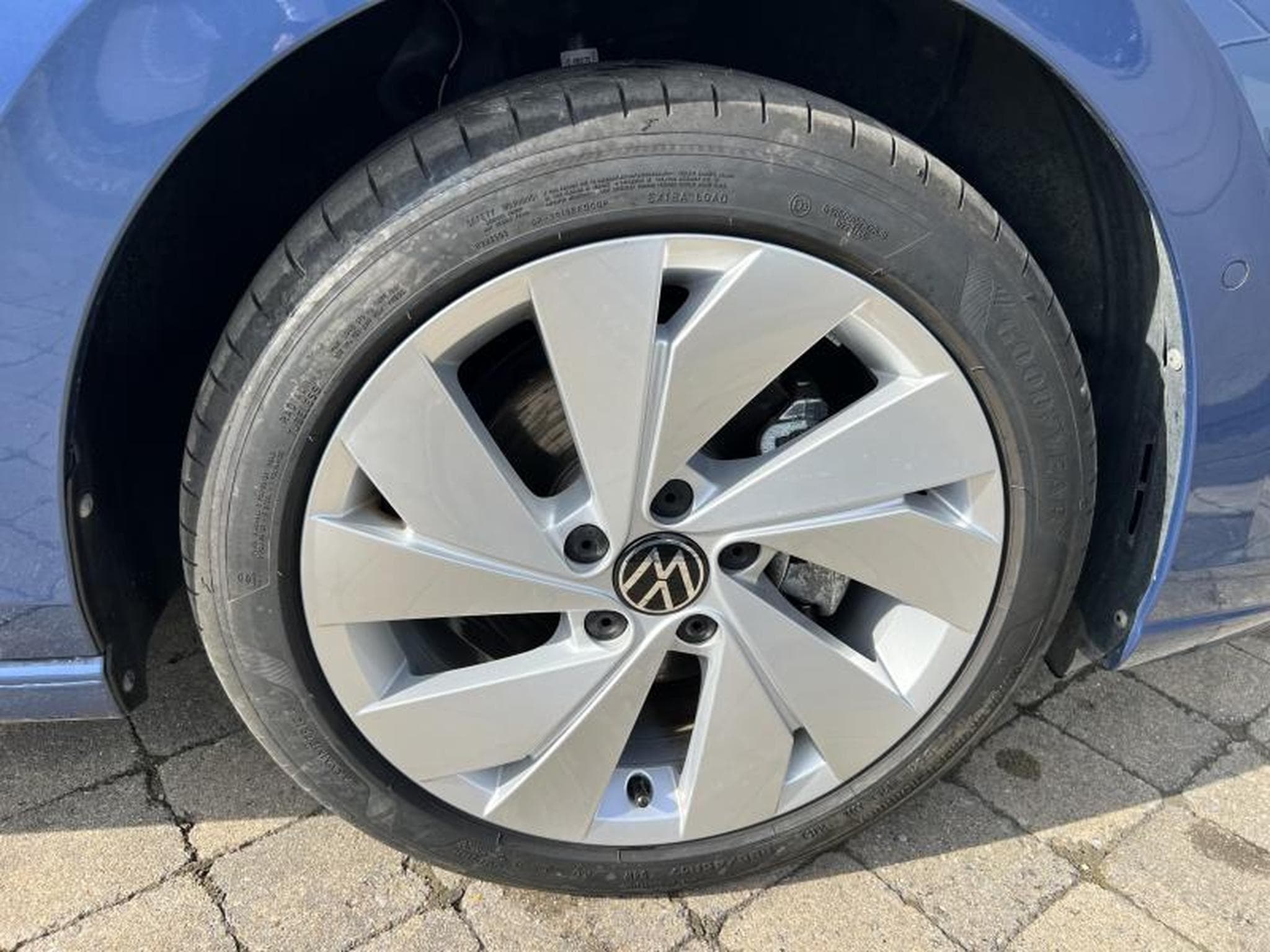 VW Golf LIFE (2025) - Photo 7
