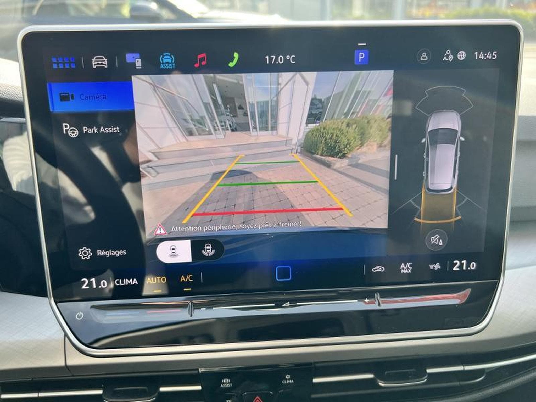 VW Golf LIFE (2025) - Photo 10