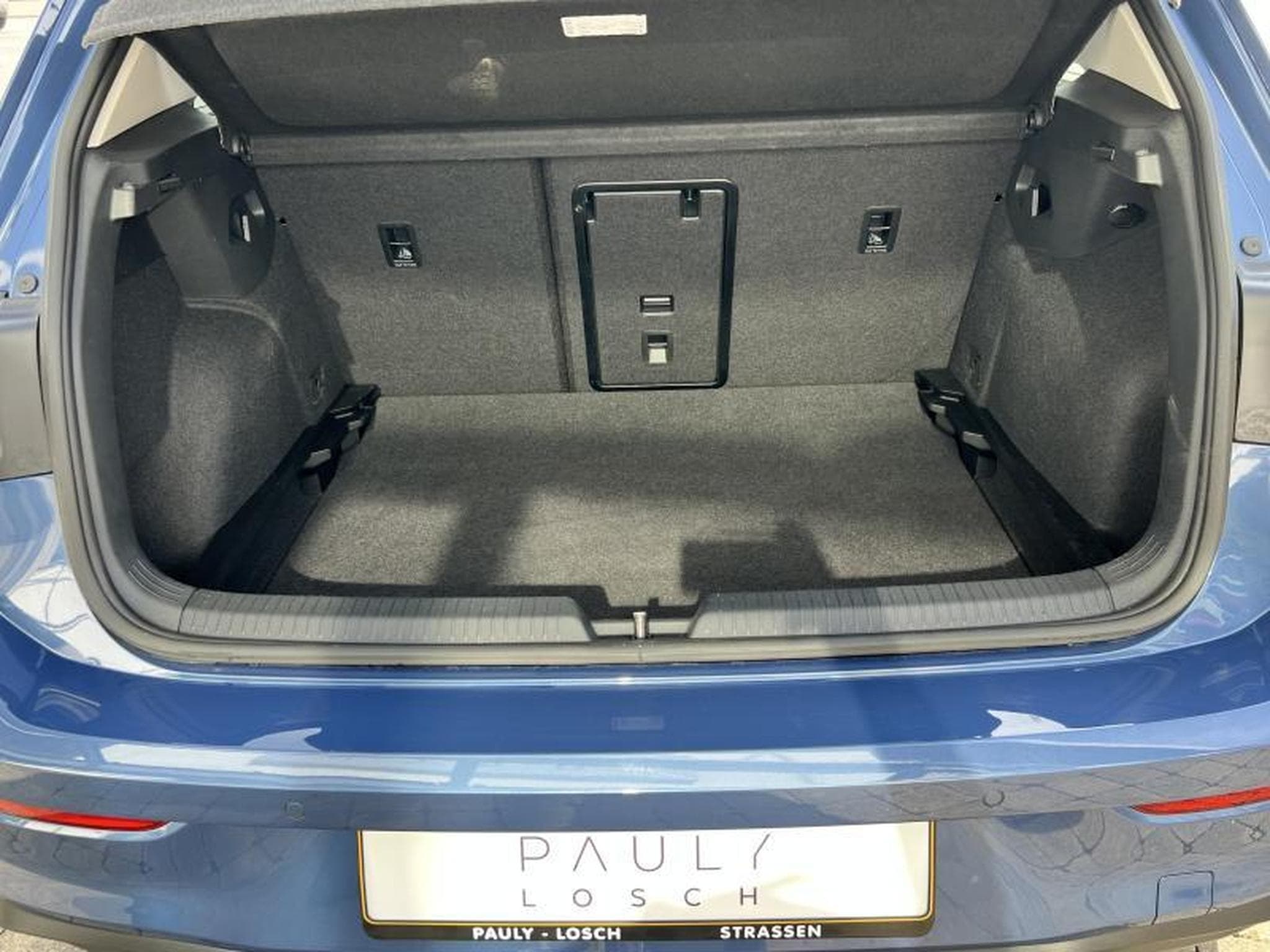 VW Golf LIFE (2025) - Photo 14