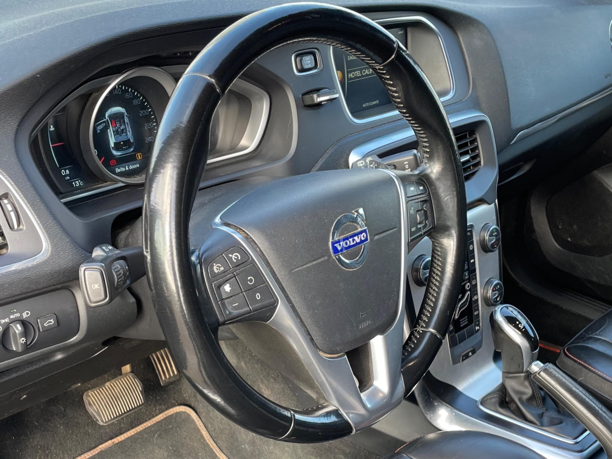 Volvo V40 D4 Ocean Race (2014) - Foto 3