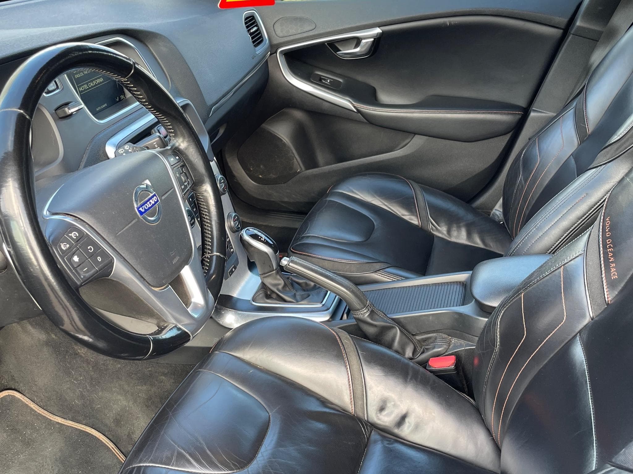 Volvo V40 D4 Ocean Race (2014) - Foto 4