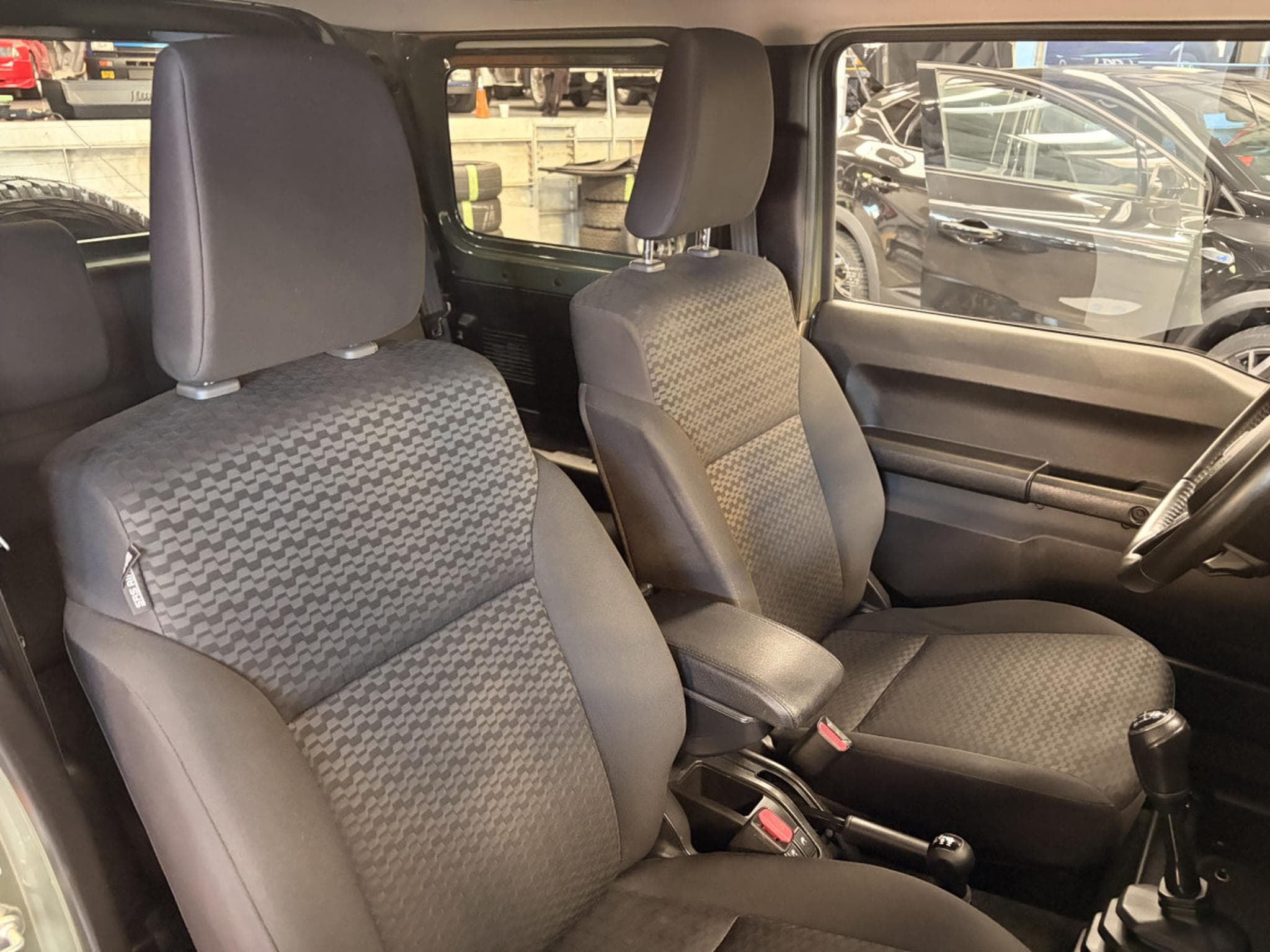 Suzuki Jimny 1.5 GLX allgrip 4 Places (2019) - Photo 13