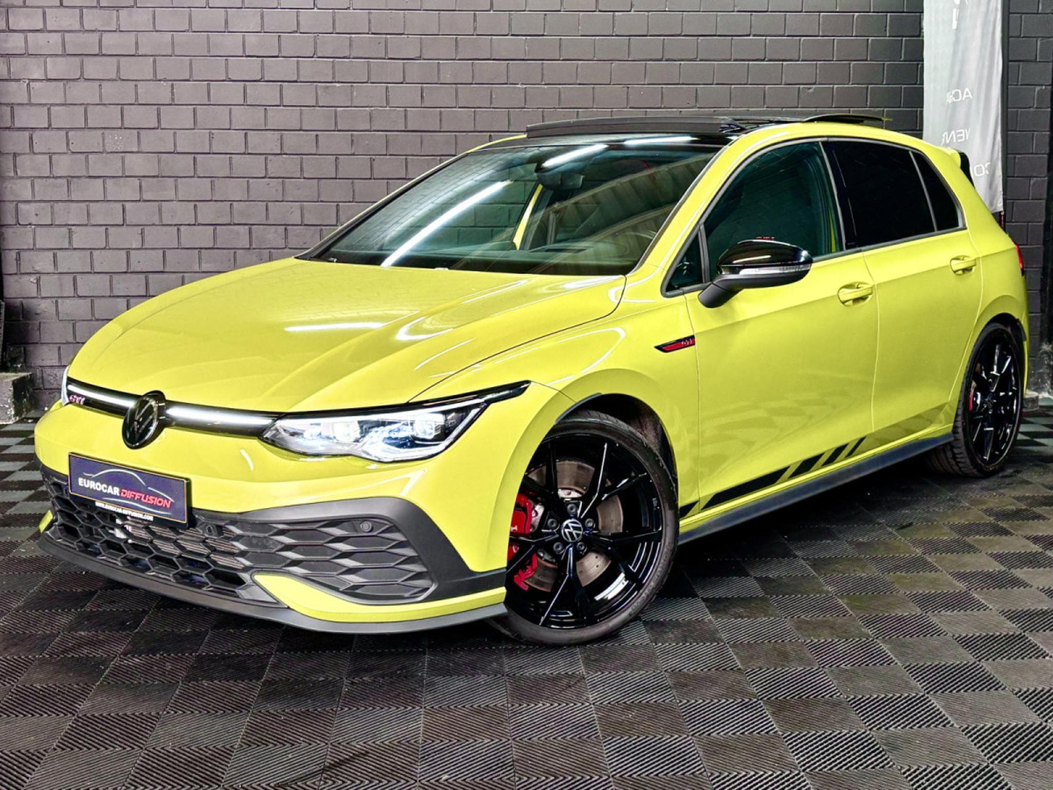 VW Golf GTI Clubsport 2.0 TSI 300 CV DSG7 * DCC *PANO*MATRIX* *HARMA (2024) - Photo 1