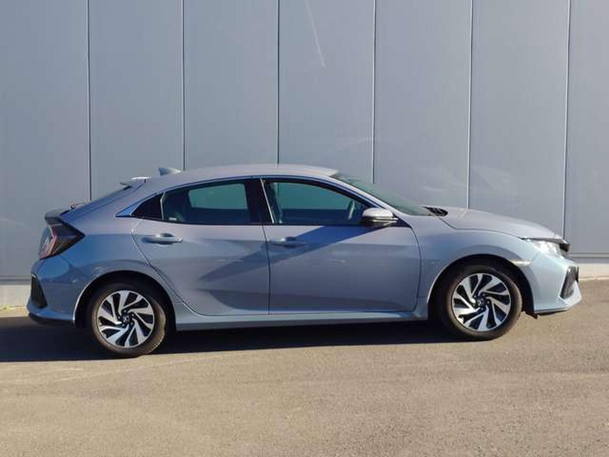 Honda Civic Civic 1.6 i-DTEC confort NAVI BVM6 120 PS (2020) - Photo 2