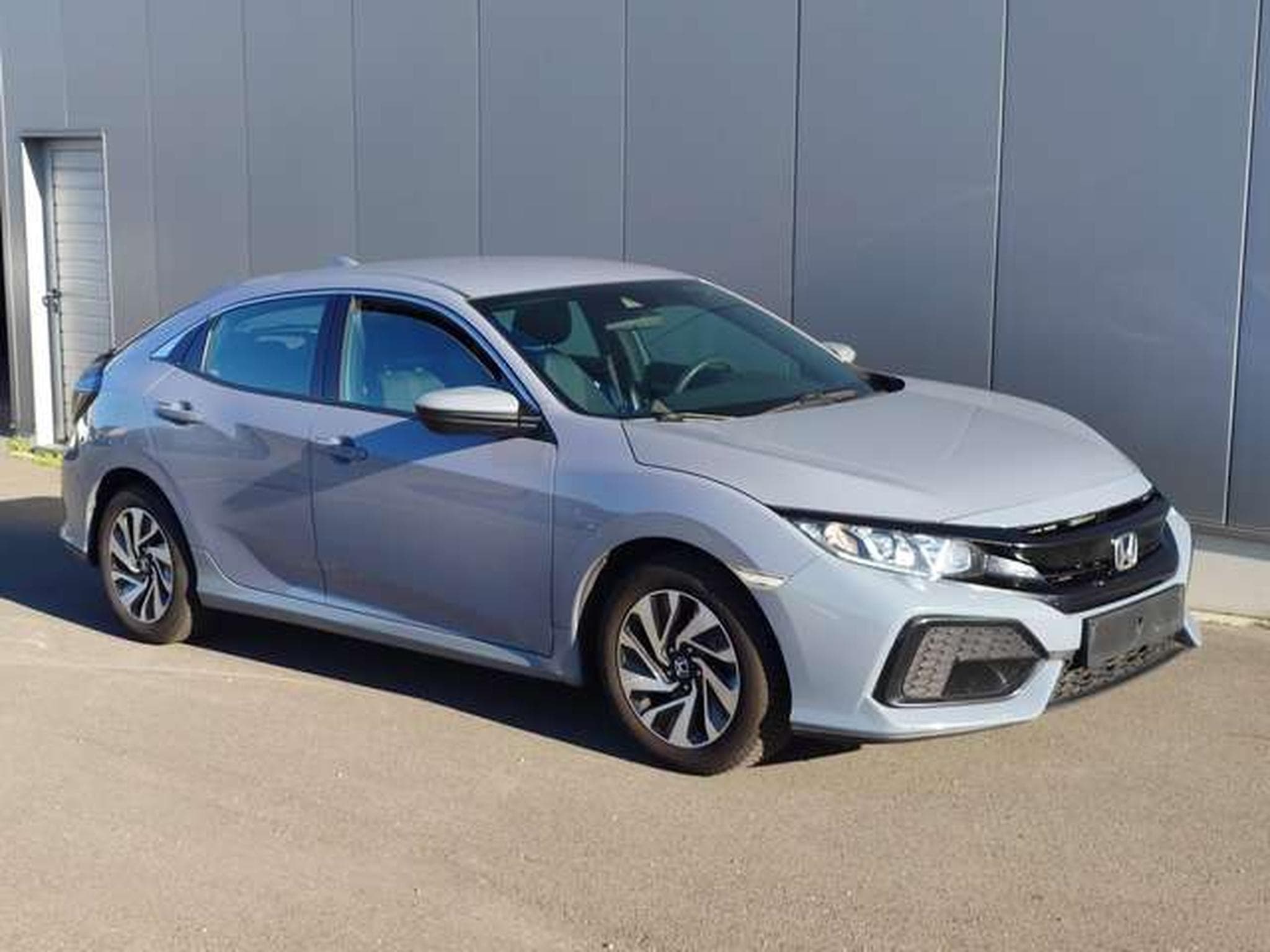 Honda Civic Civic 1.6 i-DTEC confort NAVI BVM6 120 PS (2020) - Photo 3