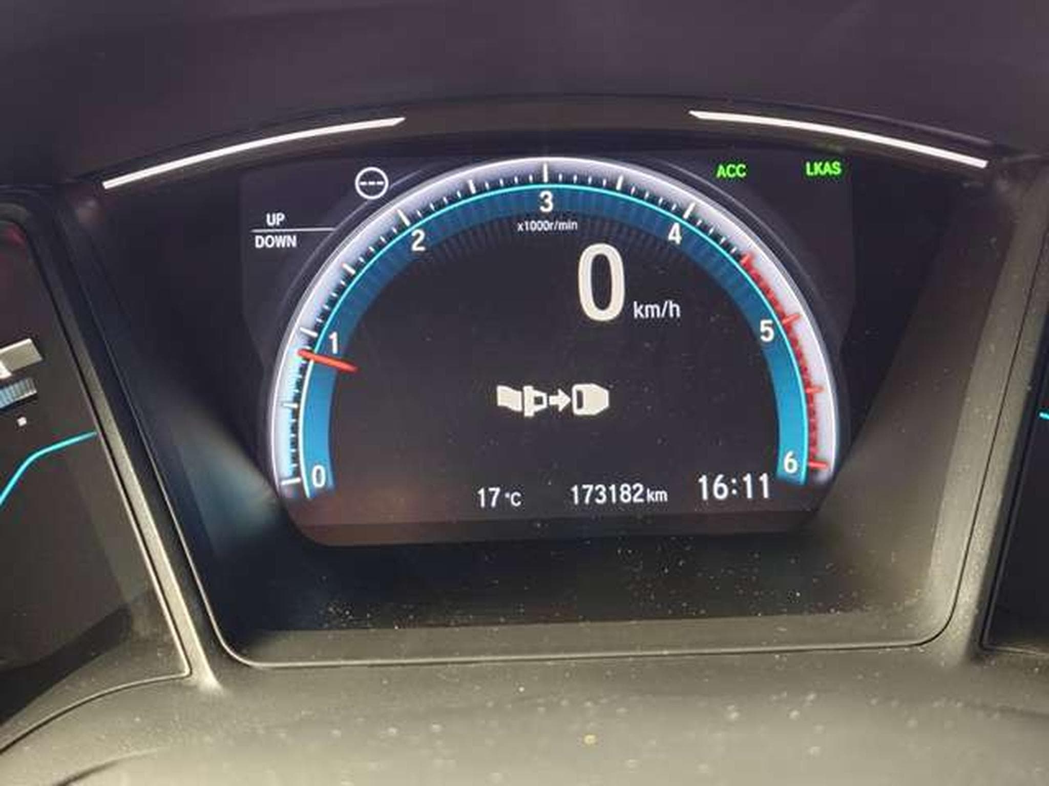 Honda Civic Civic 1.6 i-DTEC confort NAVI BVM6 120 PS (2020) - Photo 10