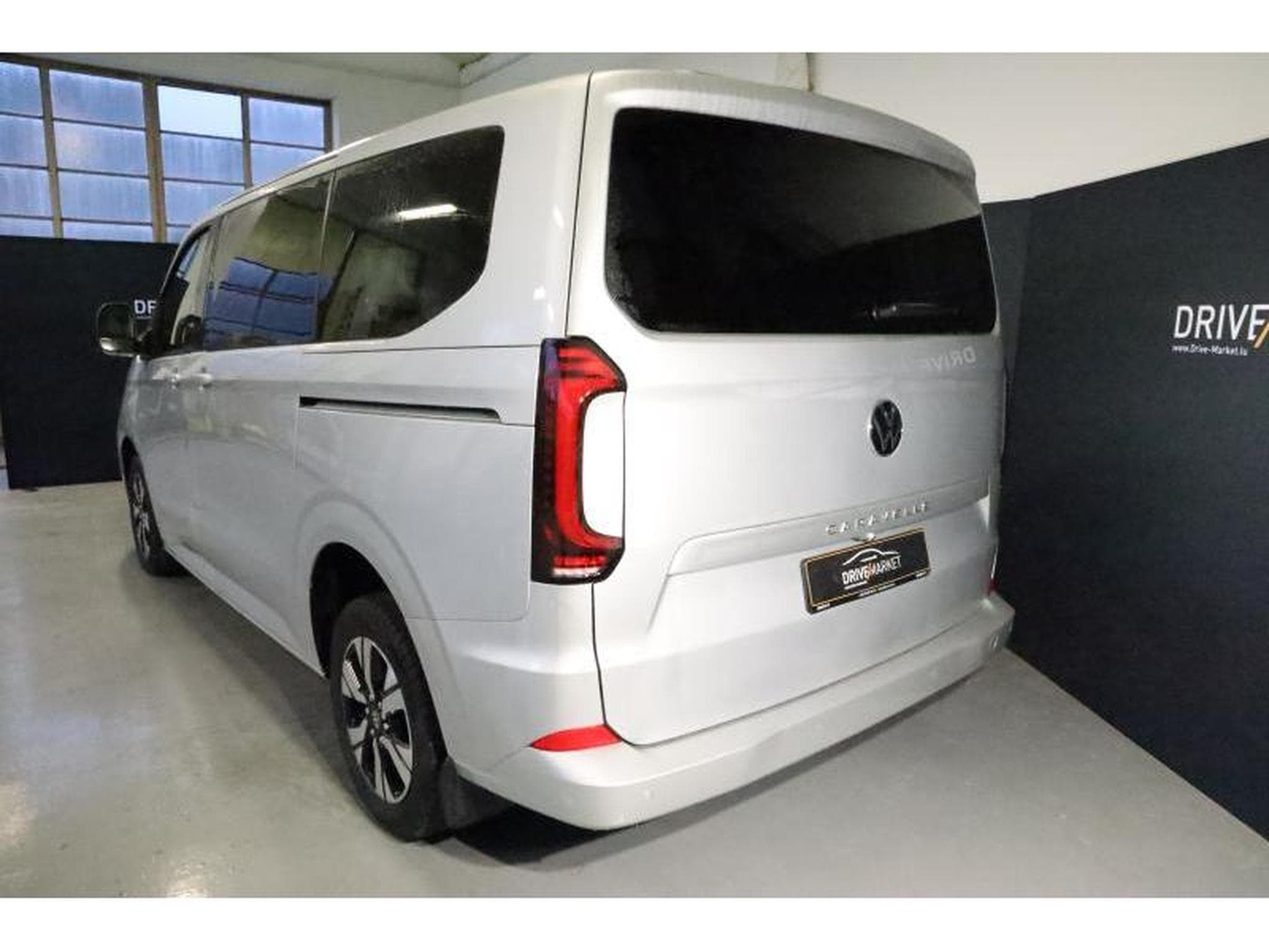 VW T7 STYLE COURT A8 (2025) - Foto 3