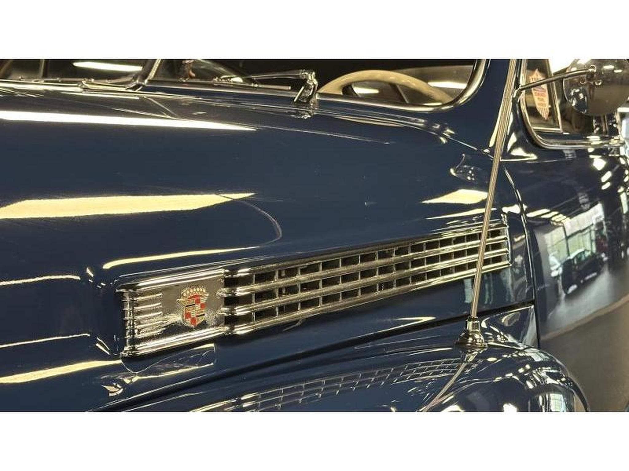 Cadillac Series 61 Sedanette 2ND GEN (1941) - Photo 9