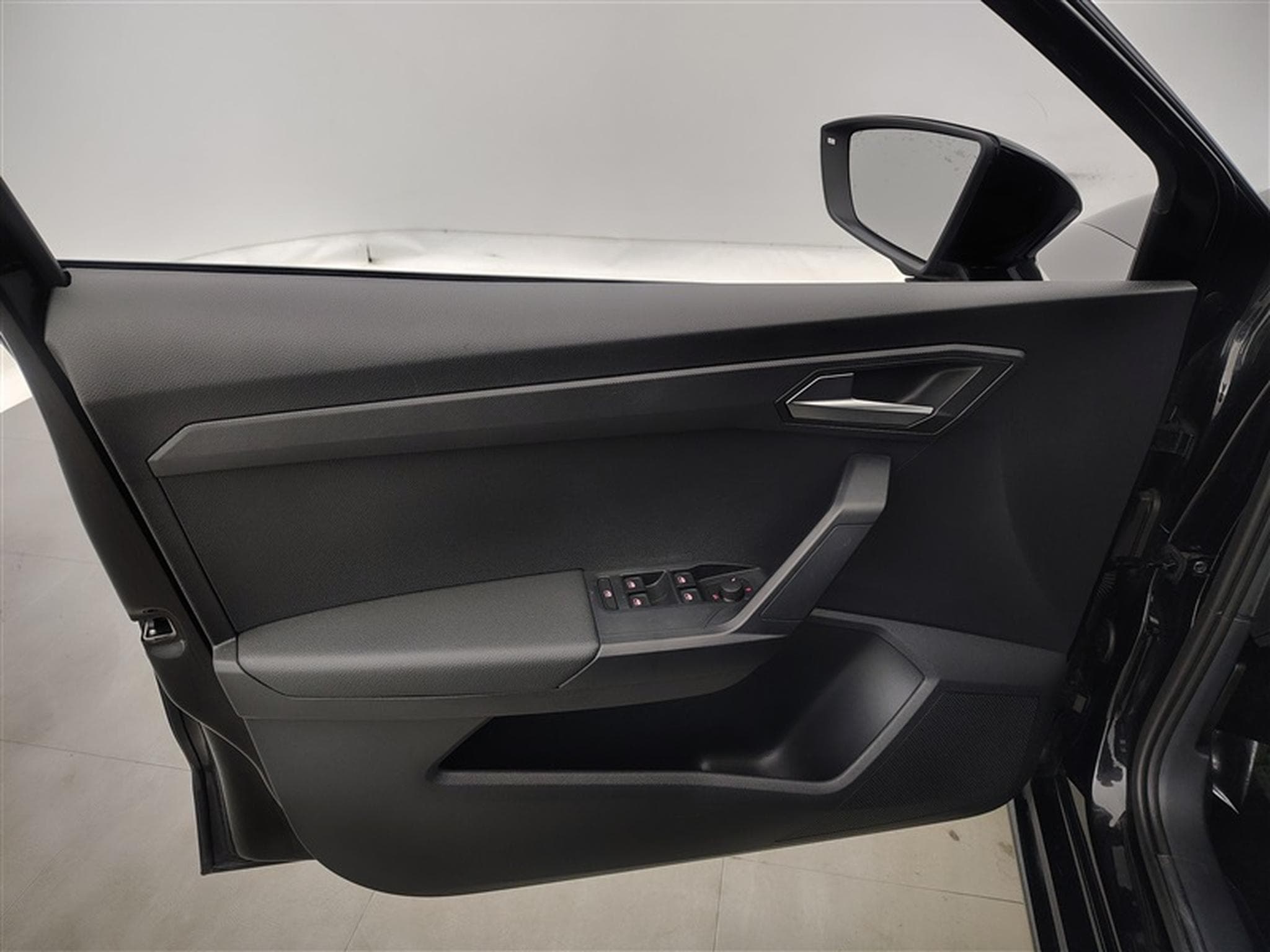 Seat Ibiza 1.0 TSI Move! Full Link NAVI/LED/JA/PDC (2023) - Foto 16