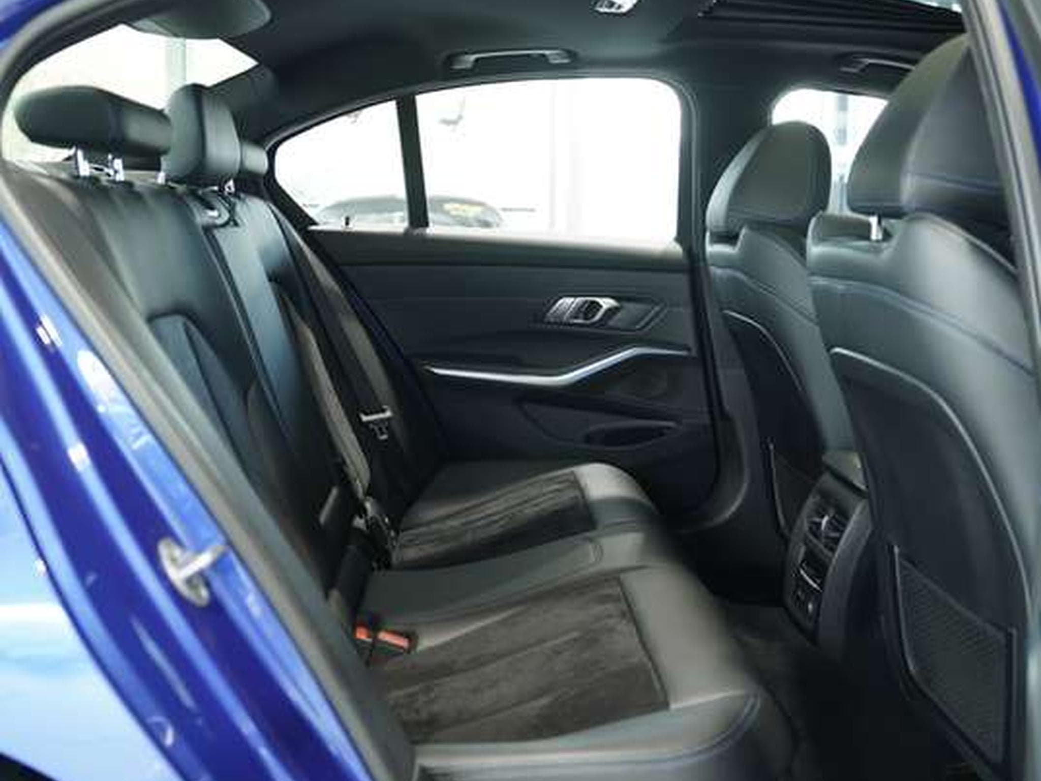 BMW 318 d Limousine M Sport *1.HD *GSD *Live-C *Kam (2020) - Photo 18