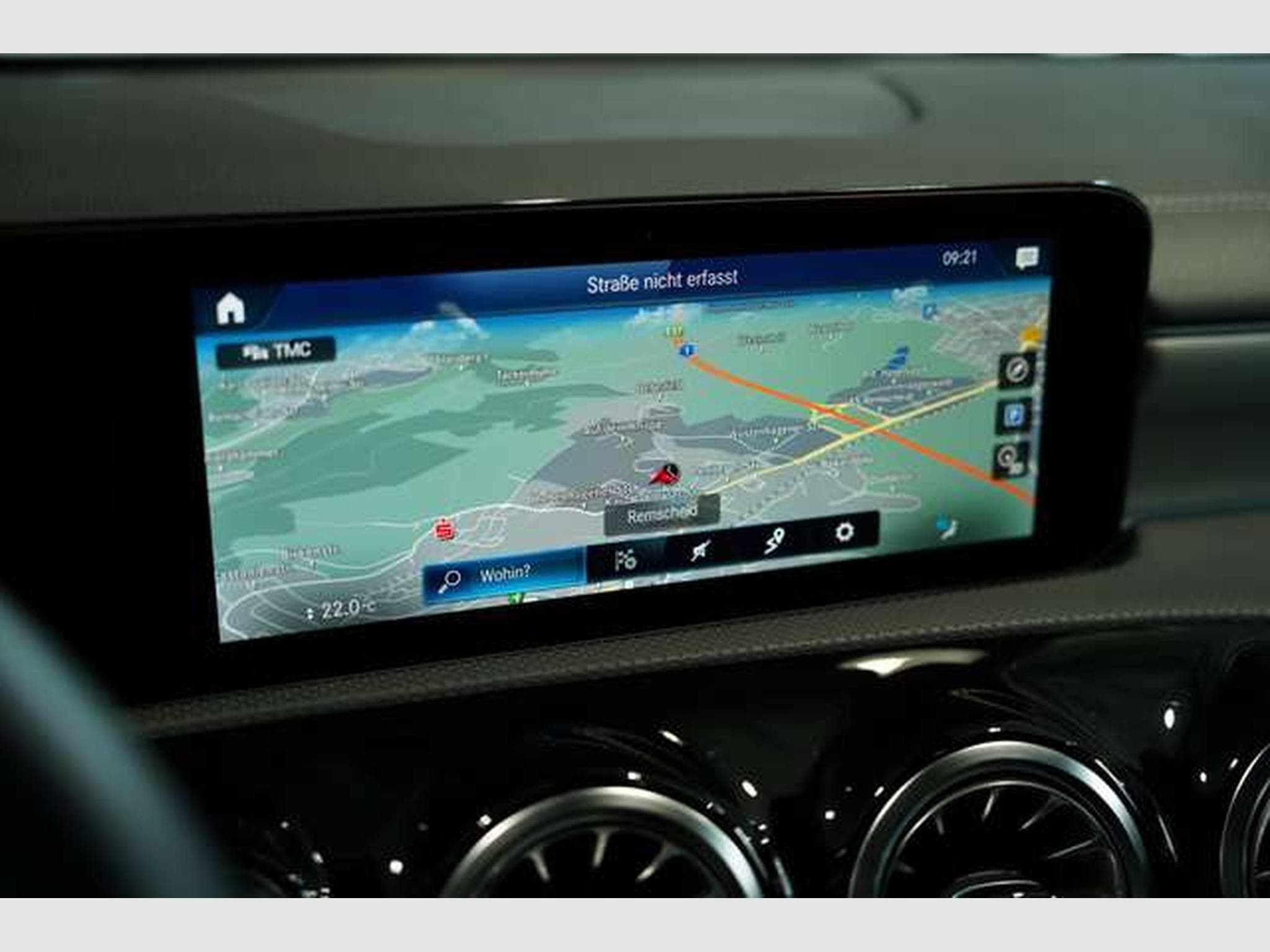 Mercedes A 200 AMG Line *2.H *Pano*Digital*AHK*Business (2022) - Photo 31
