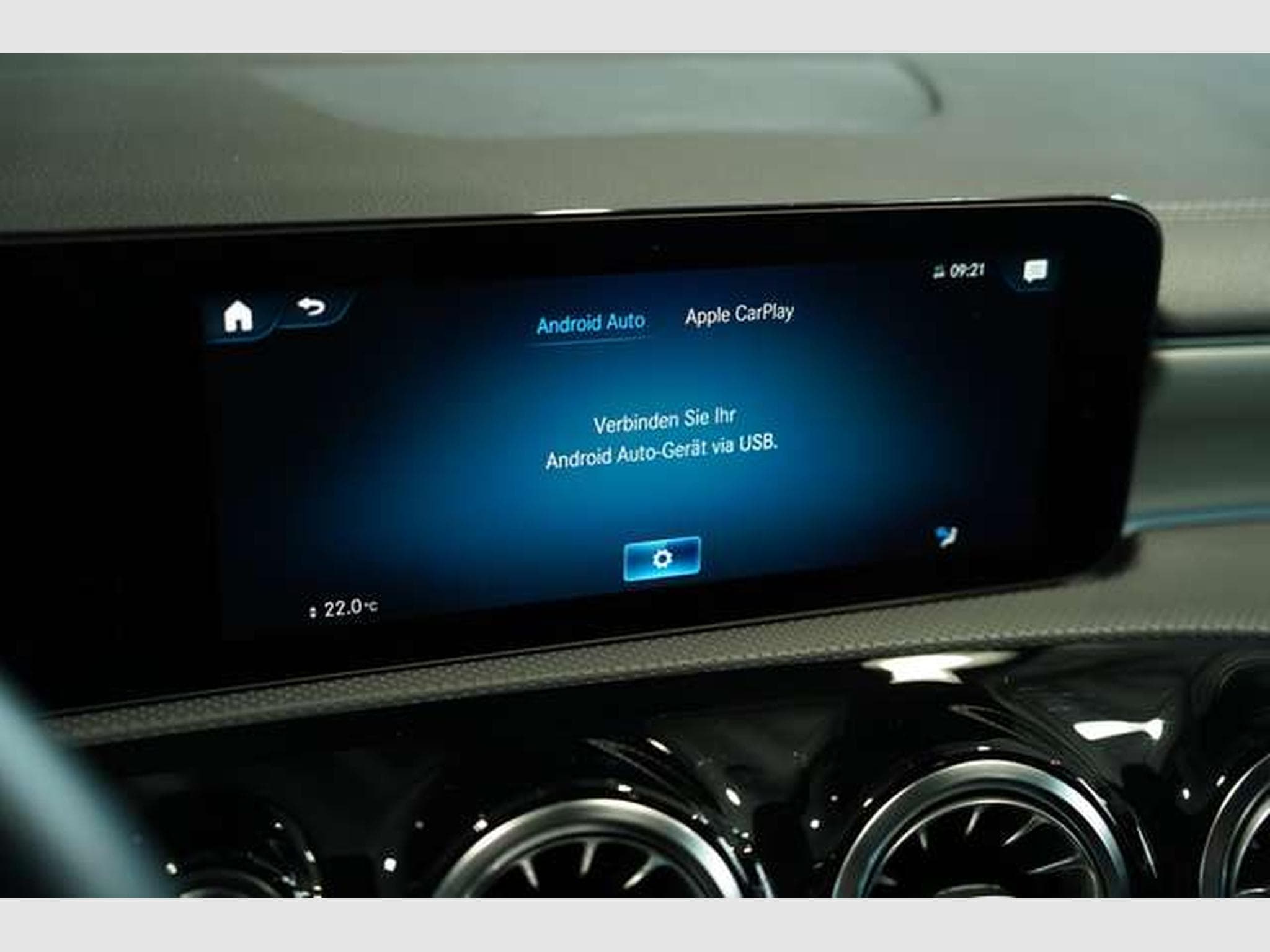 Mercedes A 200 AMG Line *2.H *Pano*Digital*AHK*Business (2022) - Photo 35
