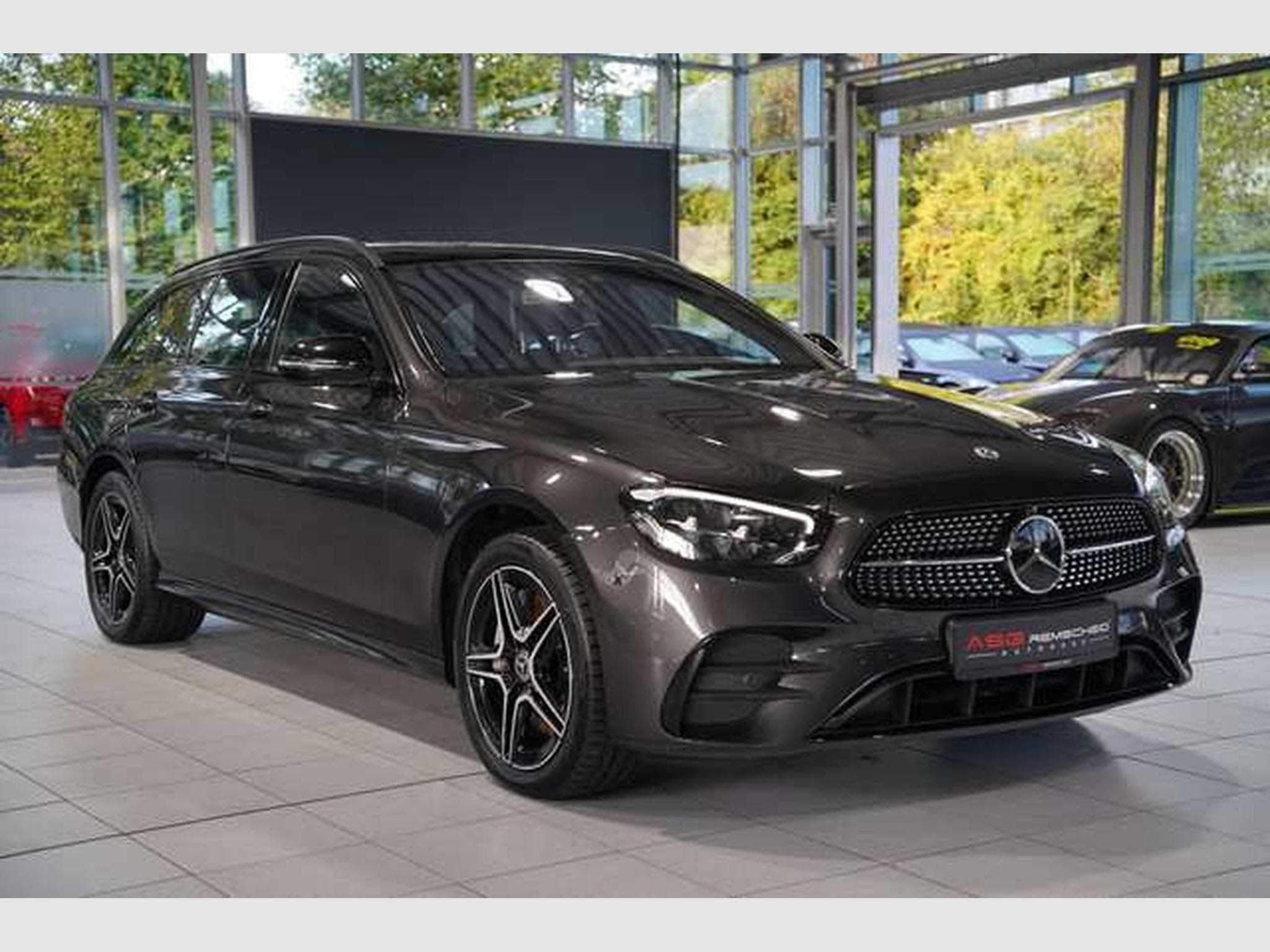 Mercedes E 300 T de 4M AMG Line *1.H *Pano *Night *Memory (2022) - Photo 2