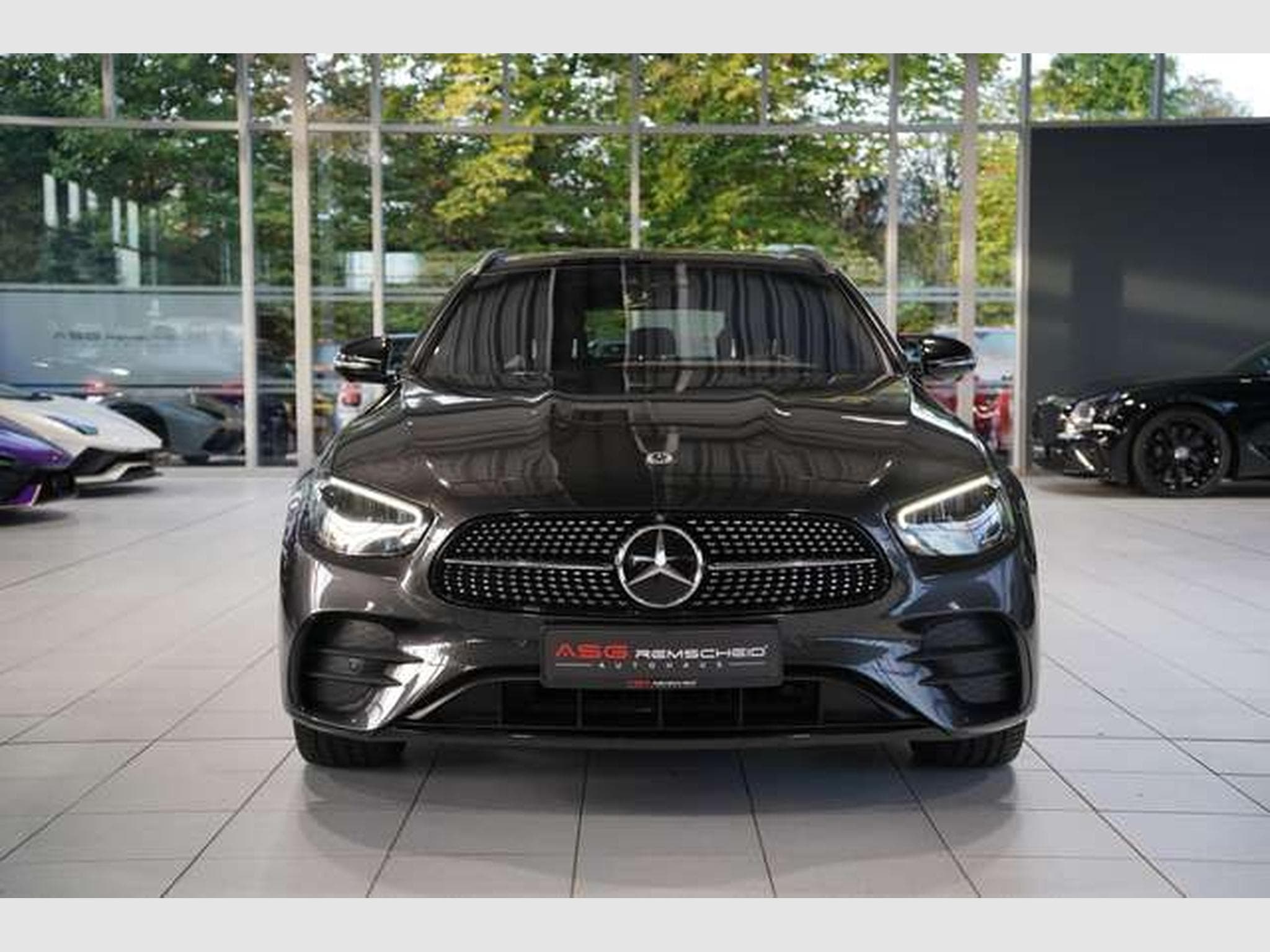 Mercedes E 300 T de 4M AMG Line *1.H *Pano *Night *Memory (2022) - Photo 3