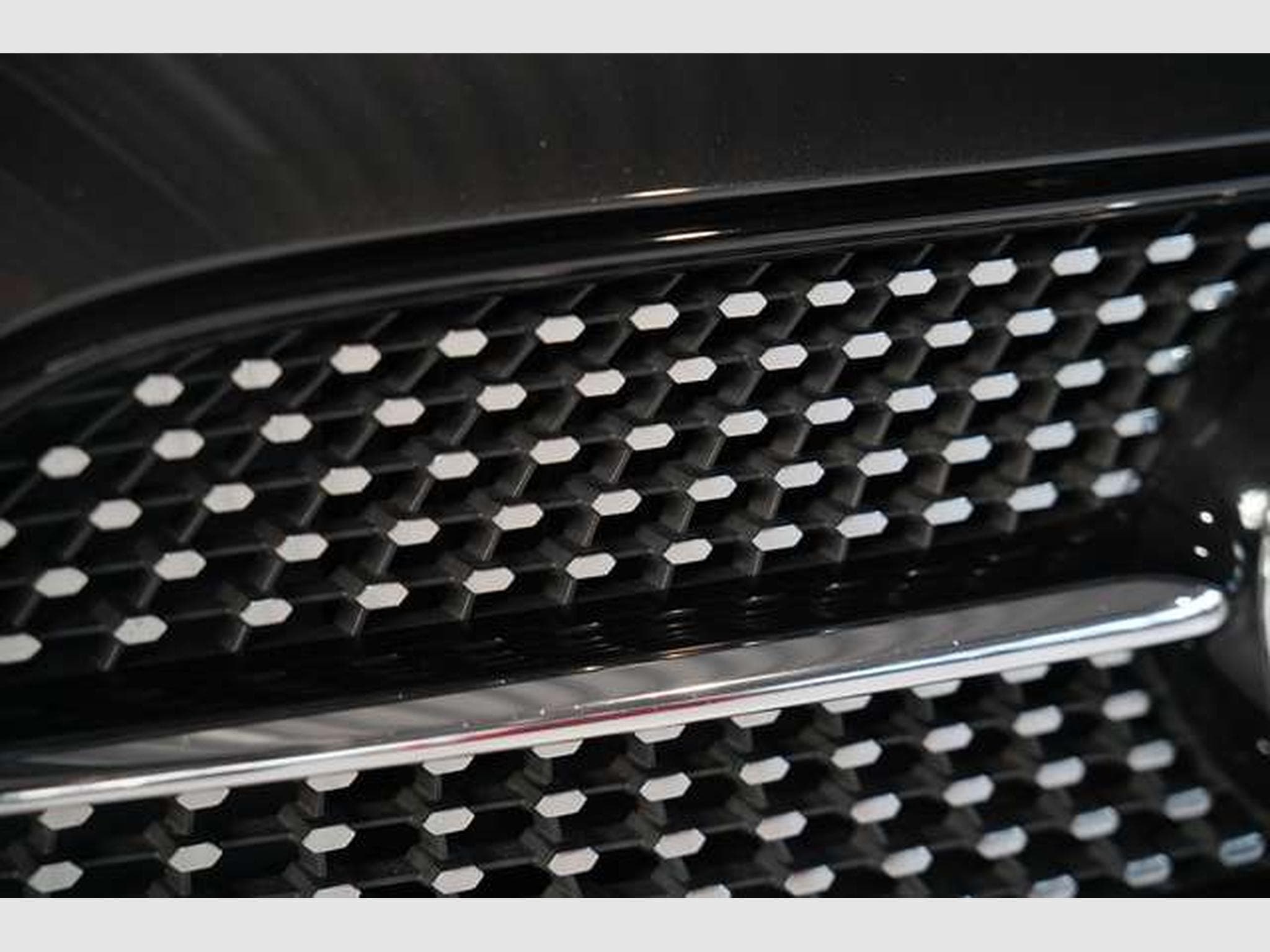 Mercedes E 300 T de 4M AMG Line *1.H *Pano *Night *Memory (2022) - Photo 6