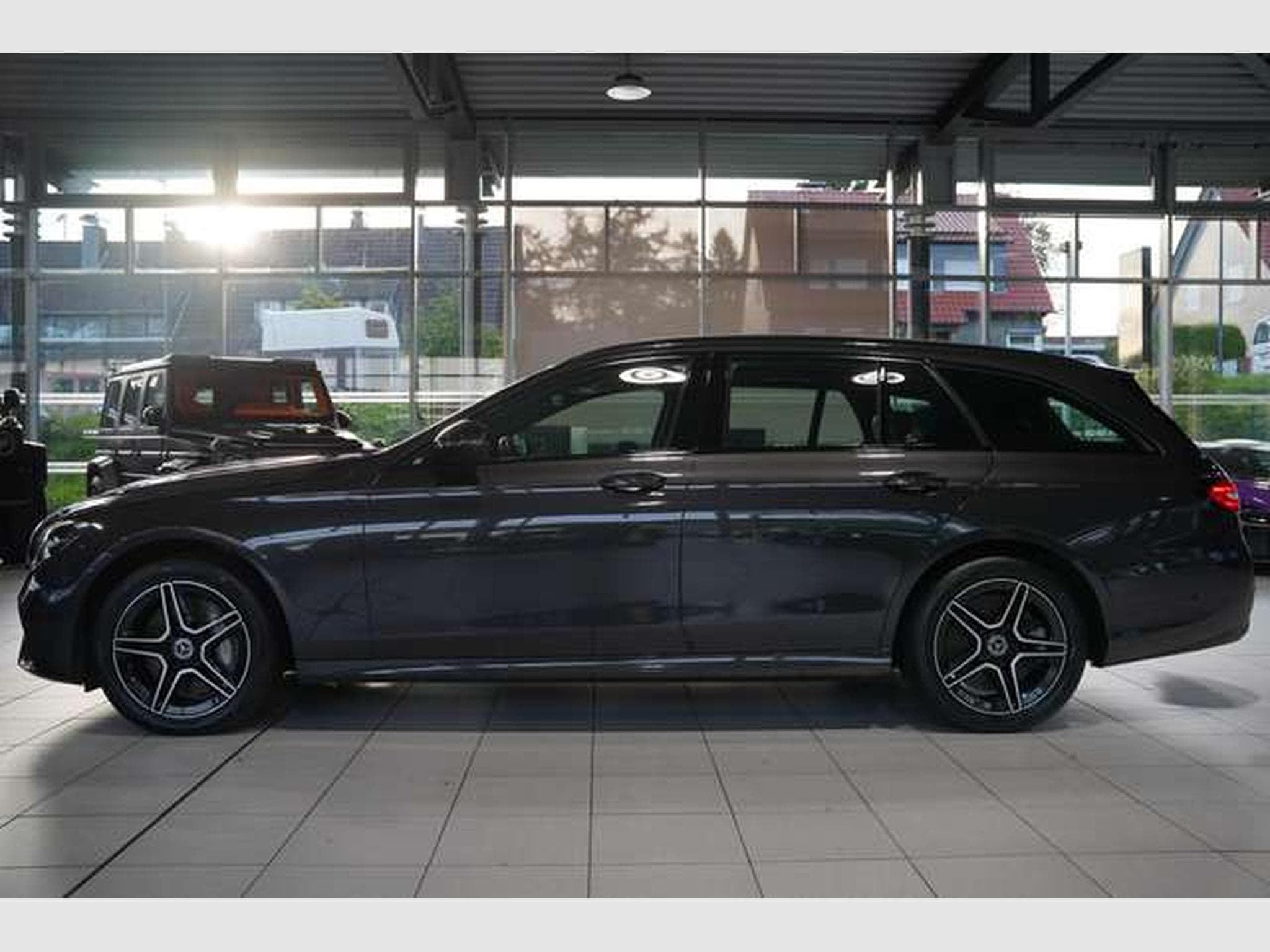 Mercedes E 300 T de 4M AMG Line *1.H *Pano *Night *Memory (2022) - Photo 8