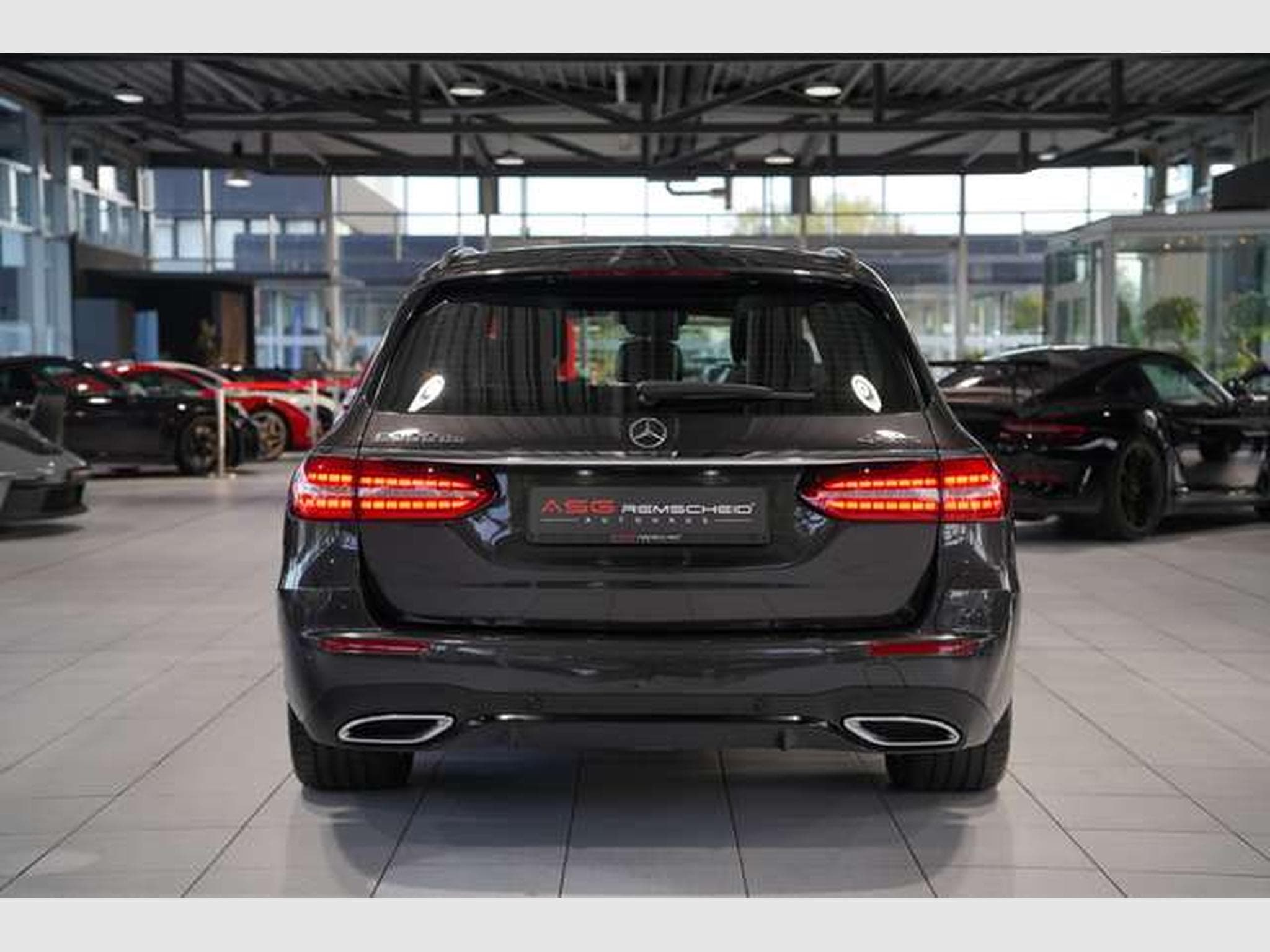 Mercedes E 300 T de 4M AMG Line *1.H *Pano *Night *Memory (2022) - Photo 10