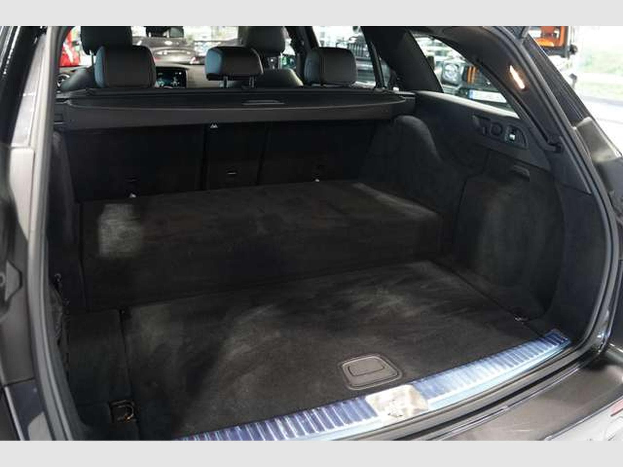 Mercedes E 300 T de 4M AMG Line *1.H *Pano *Night *Memory (2022) - Photo 14