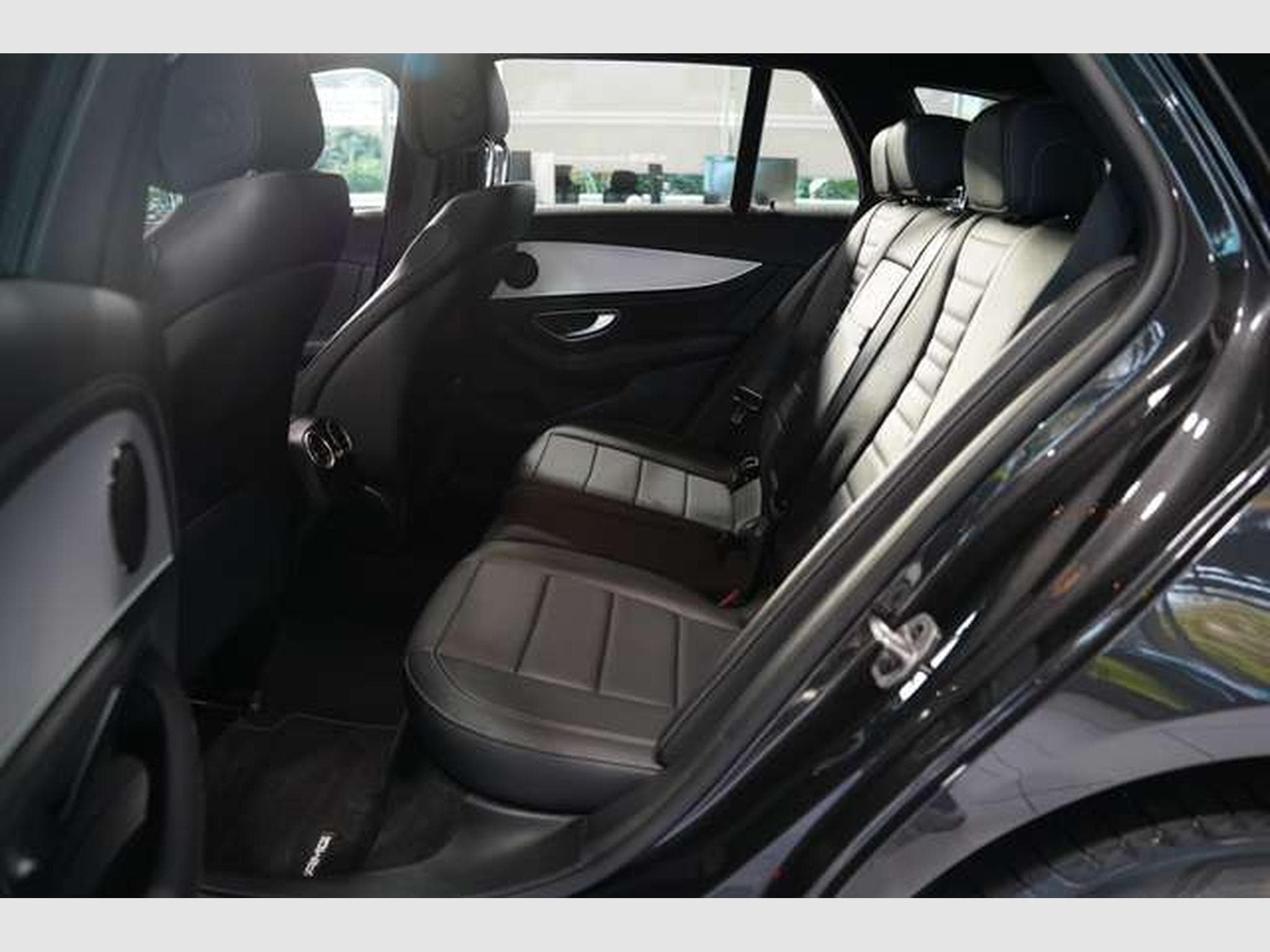 Mercedes E 300 T de 4M AMG Line *1.H *Pano *Night *Memory (2022) - Photo 20