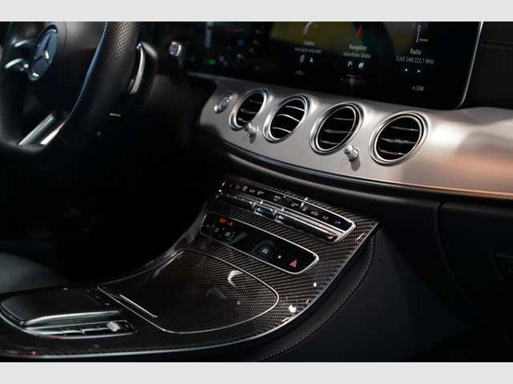 Mercedes E 300 T de 4M AMG Line *1.H *Pano *Night *Memory (2022) - Photo 31