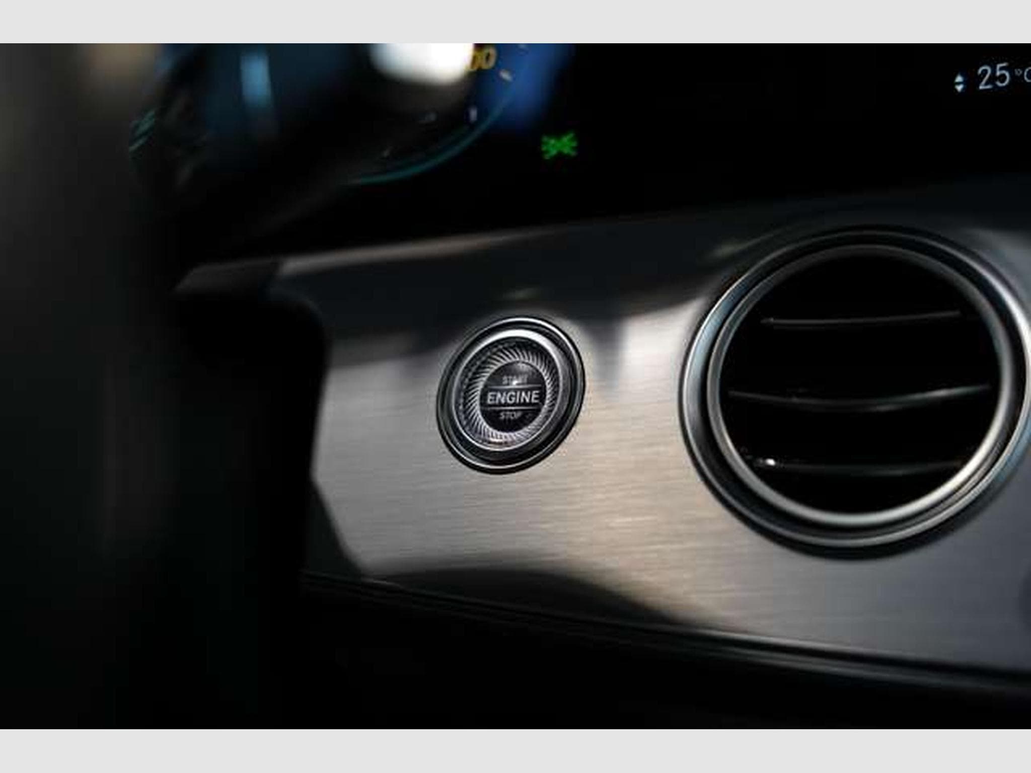 Mercedes E 300 T de 4M AMG Line *1.H *Pano *Night *Memory (2022) - Photo 37