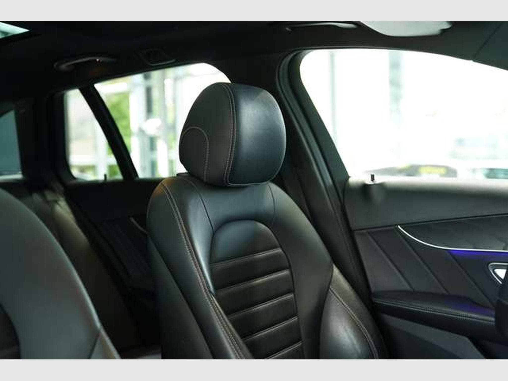 Mercedes C 300 d T AMG Line *2.H *Wide *Pano *Night (2019) - Photo 19