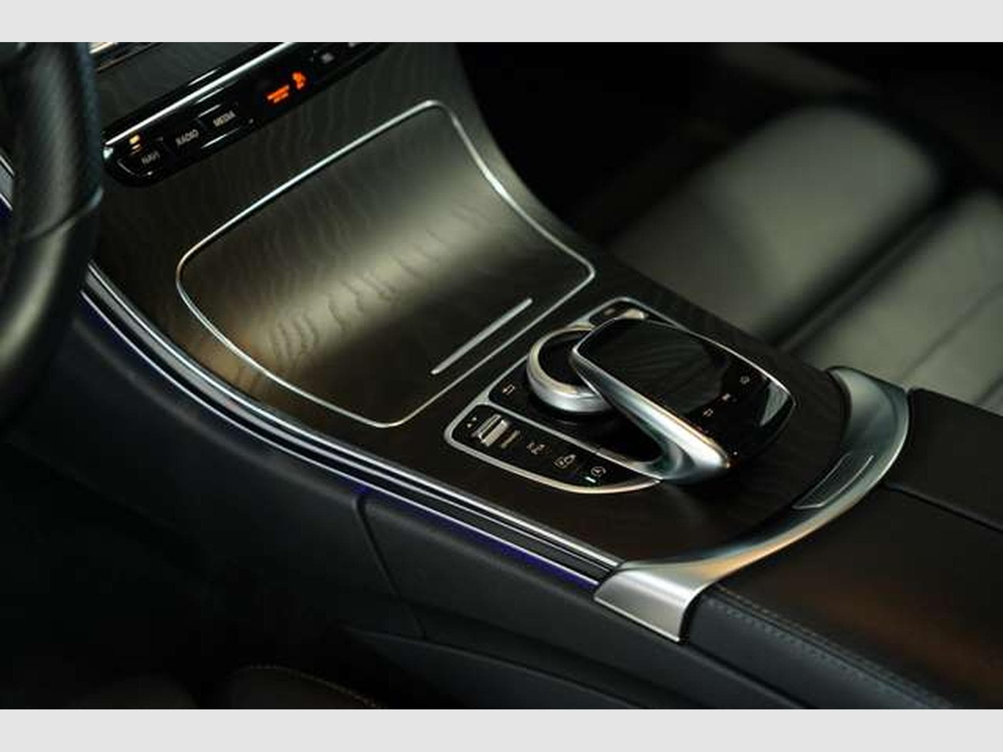 Mercedes C 300 d T AMG Line *2.H *Wide *Pano *Night (2019) - Photo 30