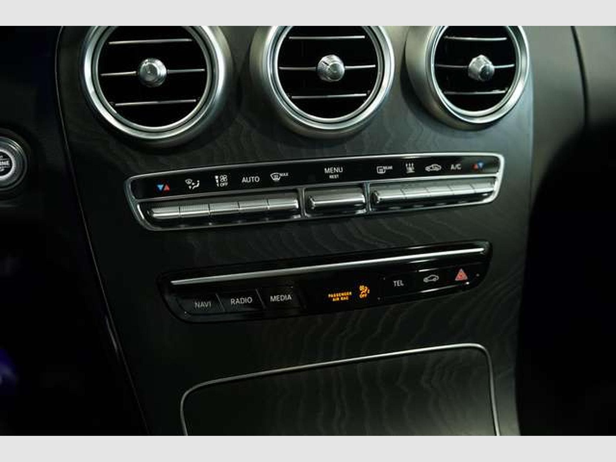Mercedes C 300 d T AMG Line *2.H *Wide *Pano *Night (2019) - Photo 31