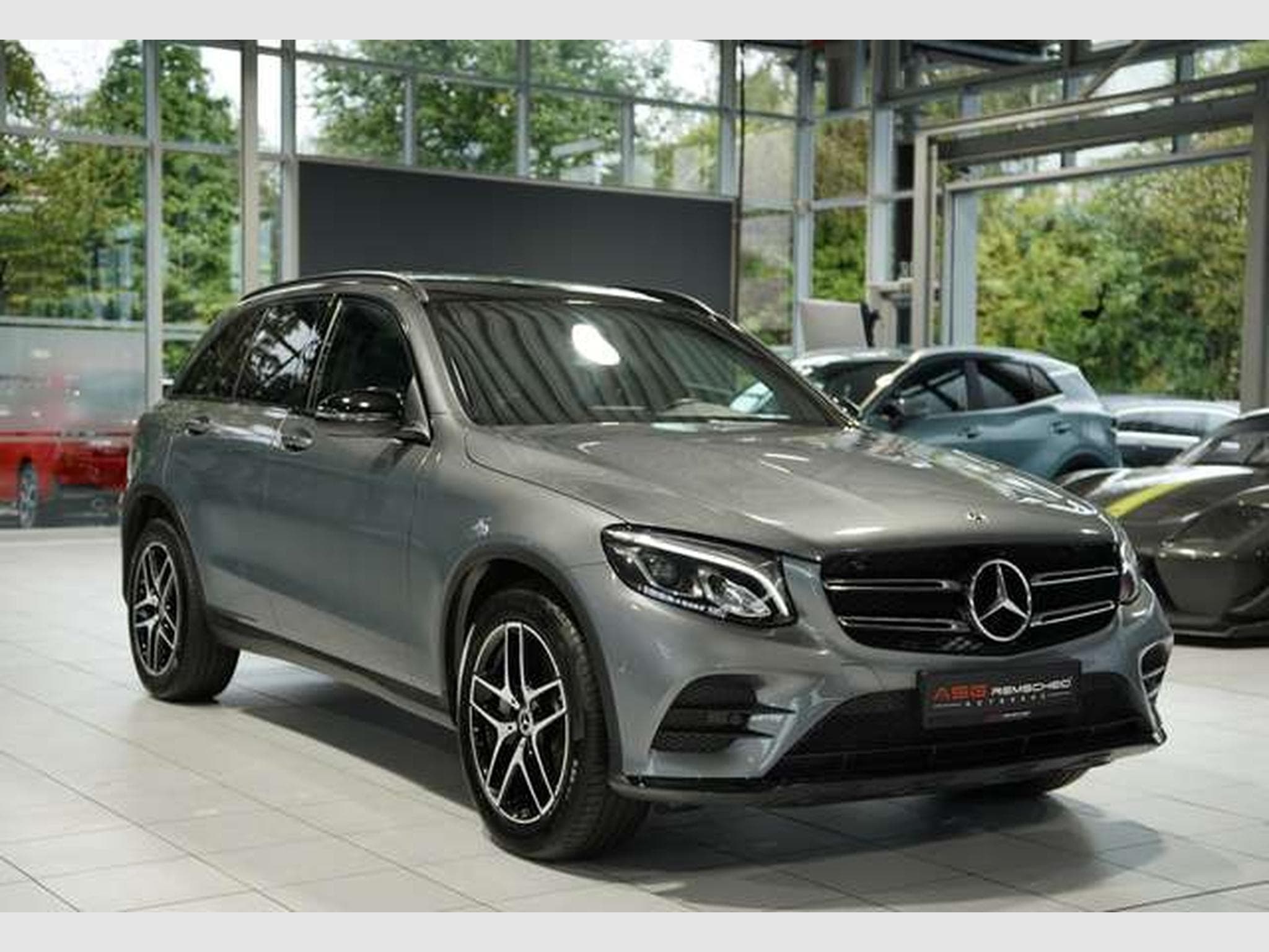 Mercedes GLC 250 4M AMG Line *2.Hand *Pano *Night *BURM (2019) - Photo 4